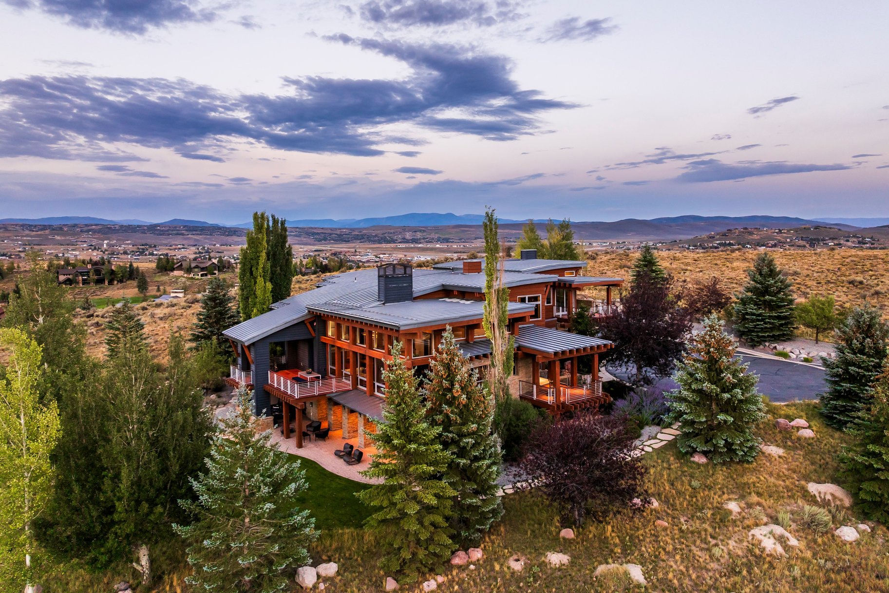  Private Park City Home with Views, Two Offices, and Six-Car Garage - 物件實景