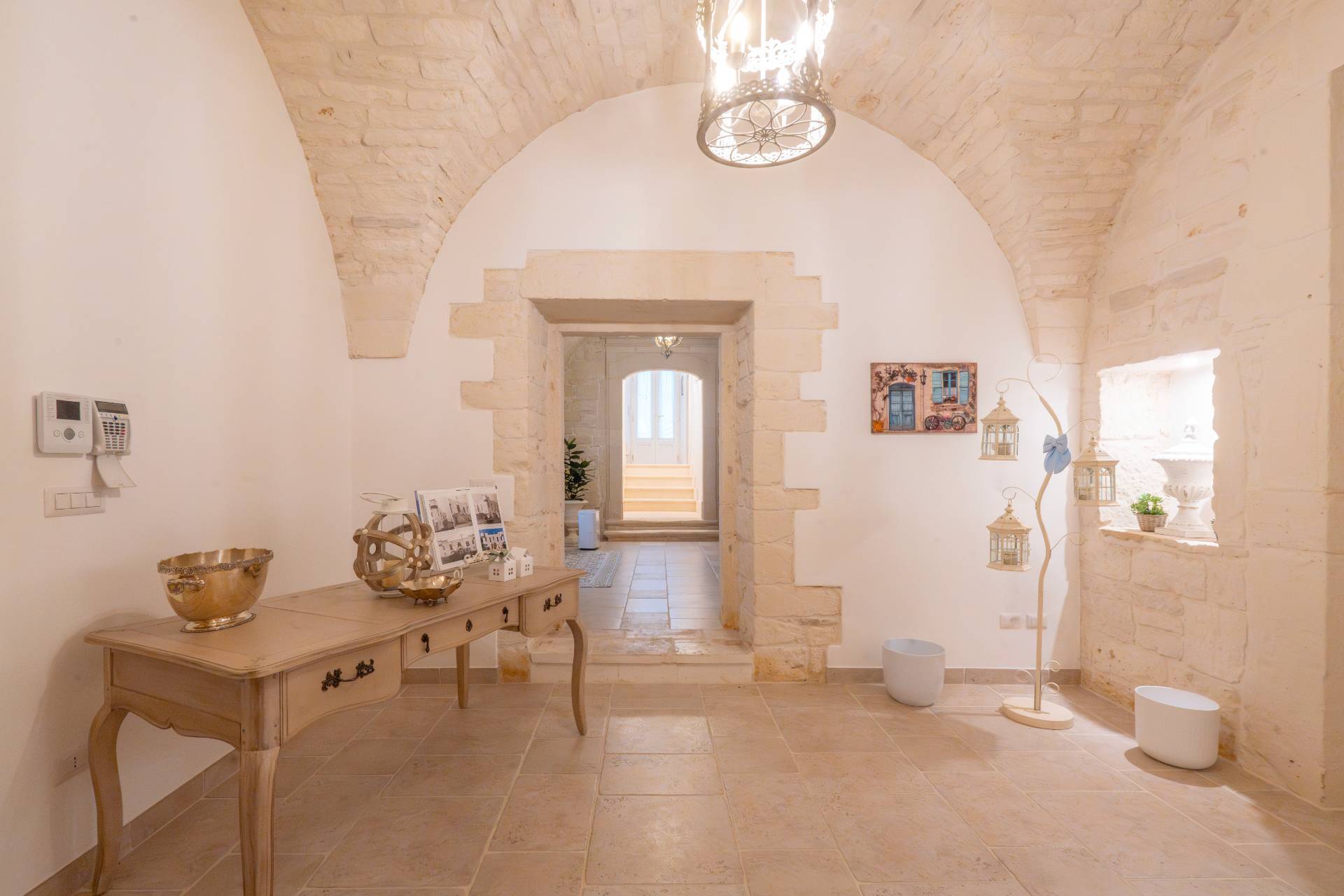 Martina Franca, Taranto, 74015, IT, 9 Bedrooms Bedrooms, ,12 BathroomsBathrooms,Residential,For Sale,1947823