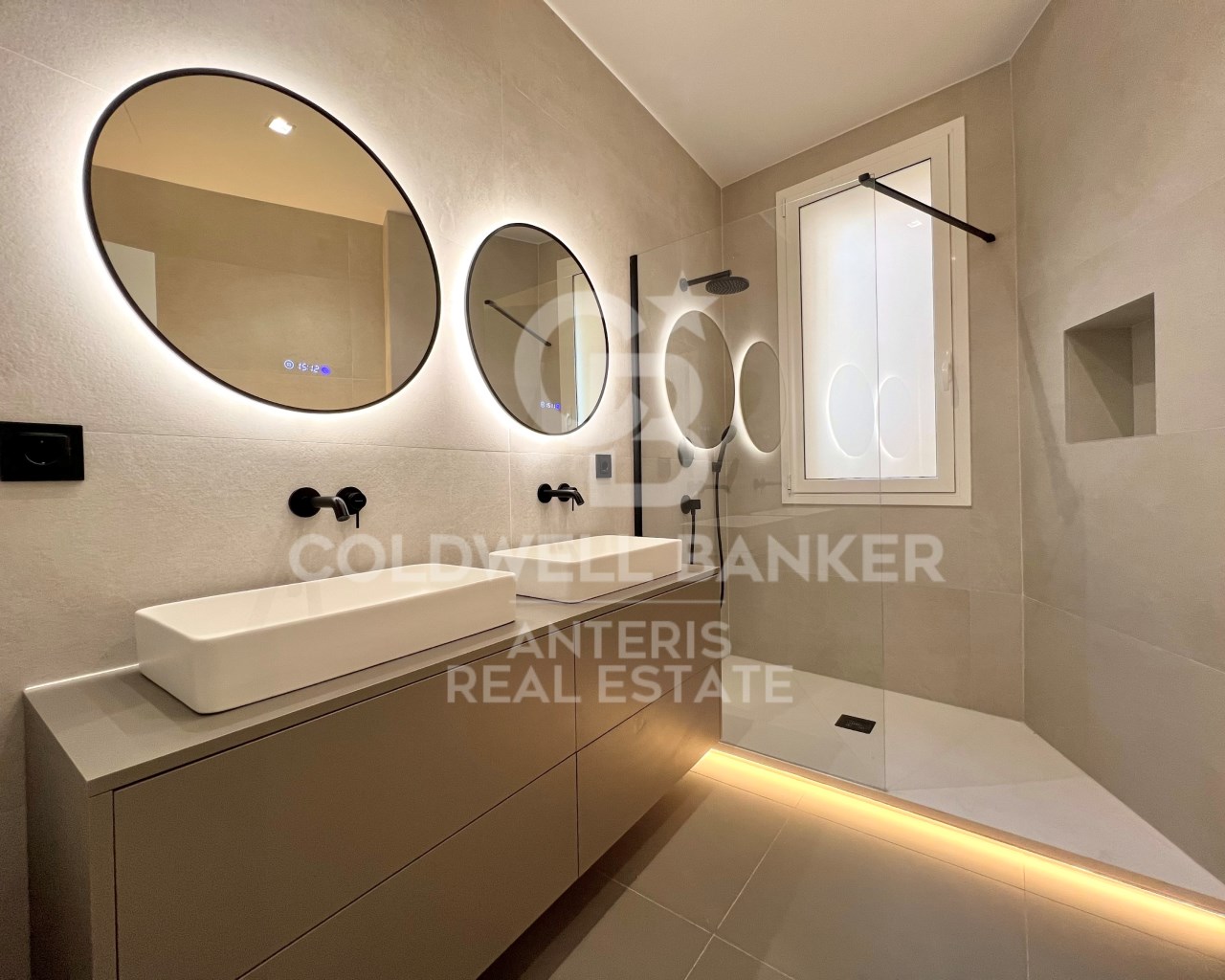 Barcelona, Barcelona, Eixample, La Dreta de l'Eix, Barcelona, Catalonia, ES, 2 Bedrooms Bedrooms, ,2 BathroomsBathrooms,Residential,For Sale,Barcelona, Barcelona, Eixample, La Dreta de l'Eix,1611380