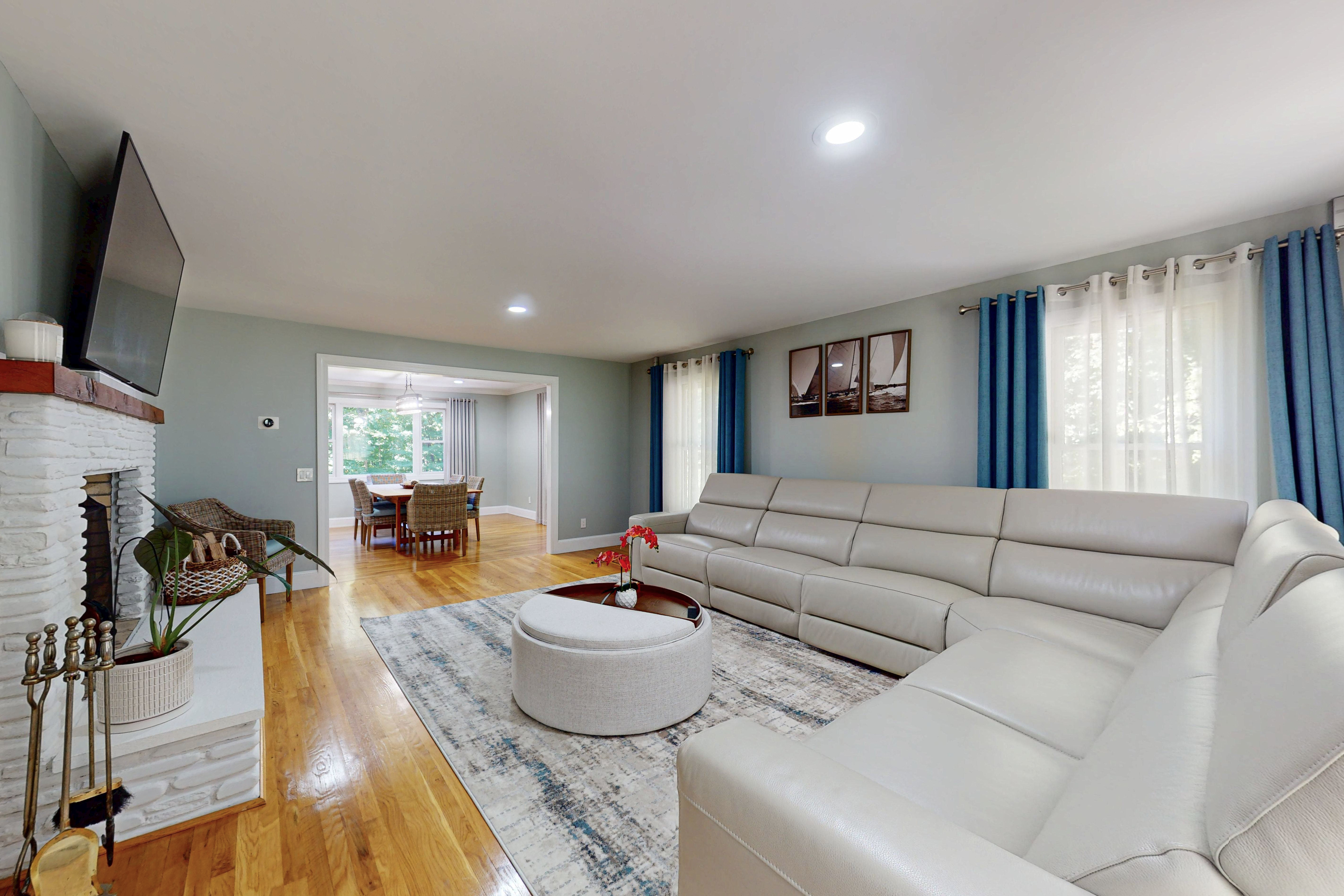  Modern Luxury Meets Serene Woodland Living - 物件實景