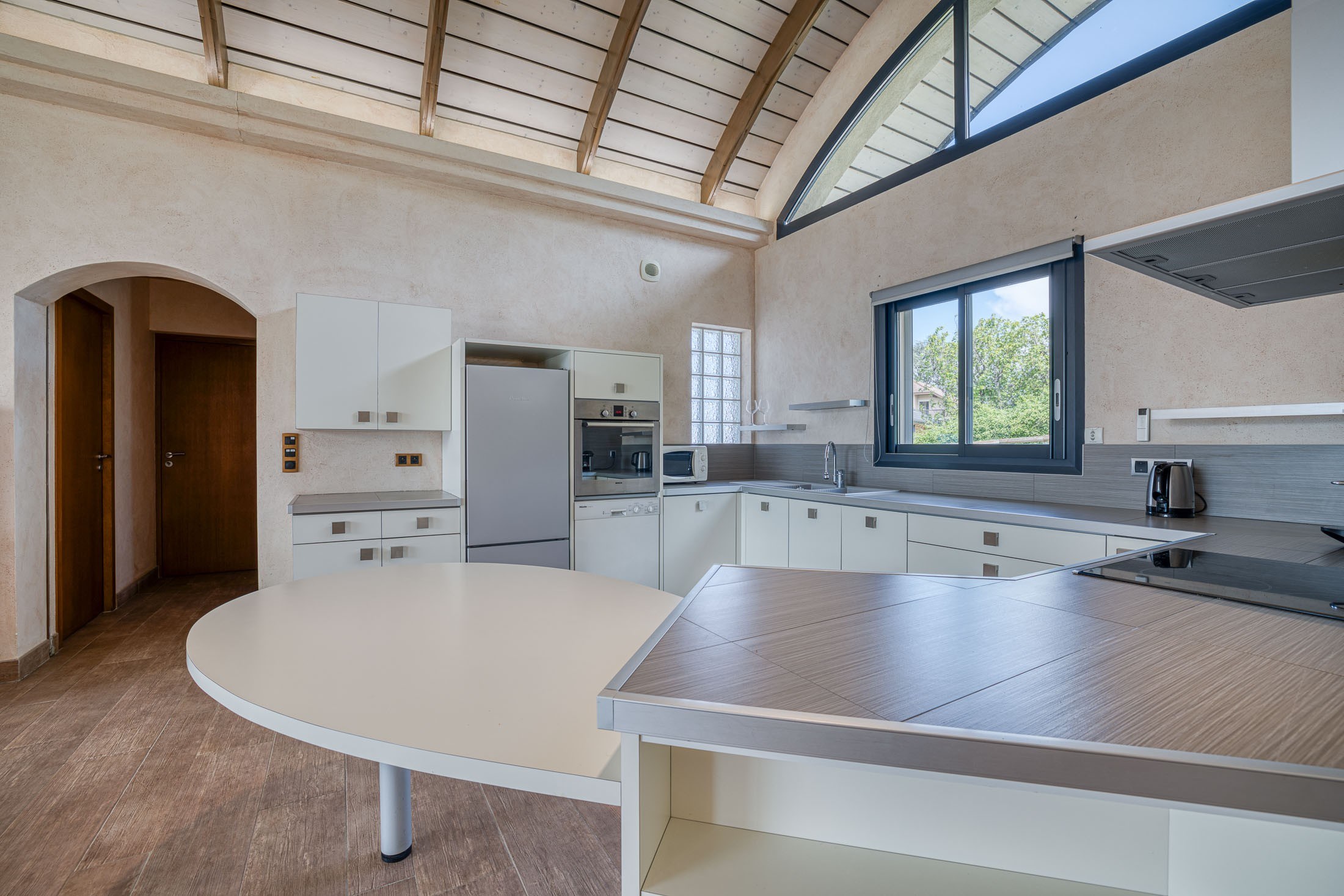  Contemporary Villa with Lake and Mountain Panorama - 物件實景