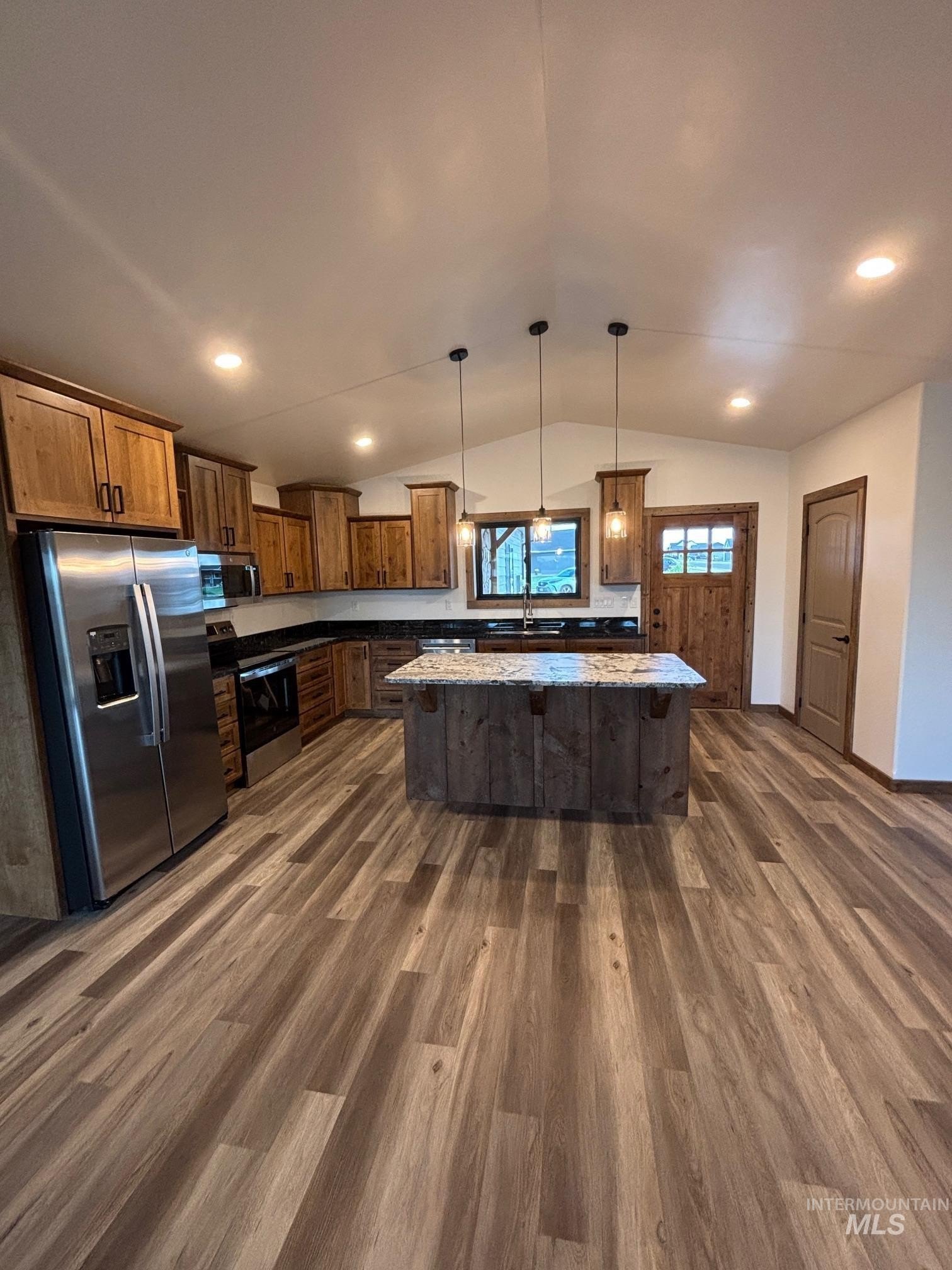 Lewiston, Idaho, 83501, United States, 3 Bedrooms Bedrooms, ,3 BathroomsBathrooms,Residential,For Sale,1980195