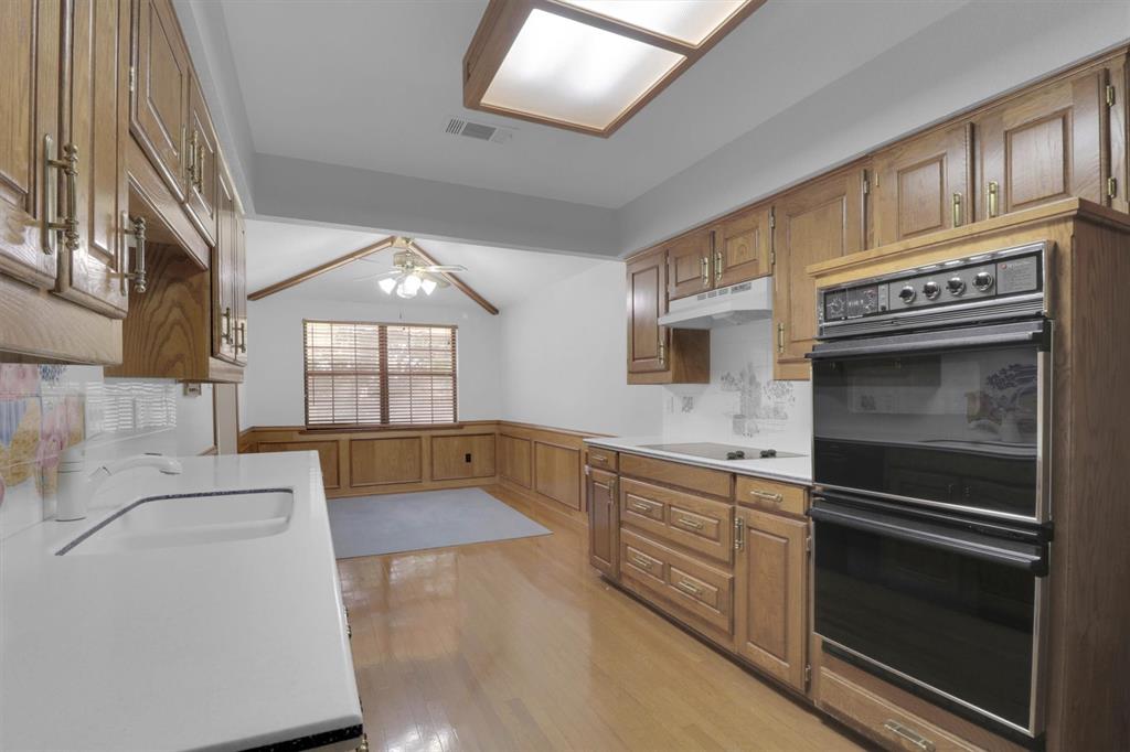 Highland Village, Texas, 75077, United States, 4 Bedrooms Bedrooms, ,2 BathroomsBathrooms,Residential,For Sale,1928390