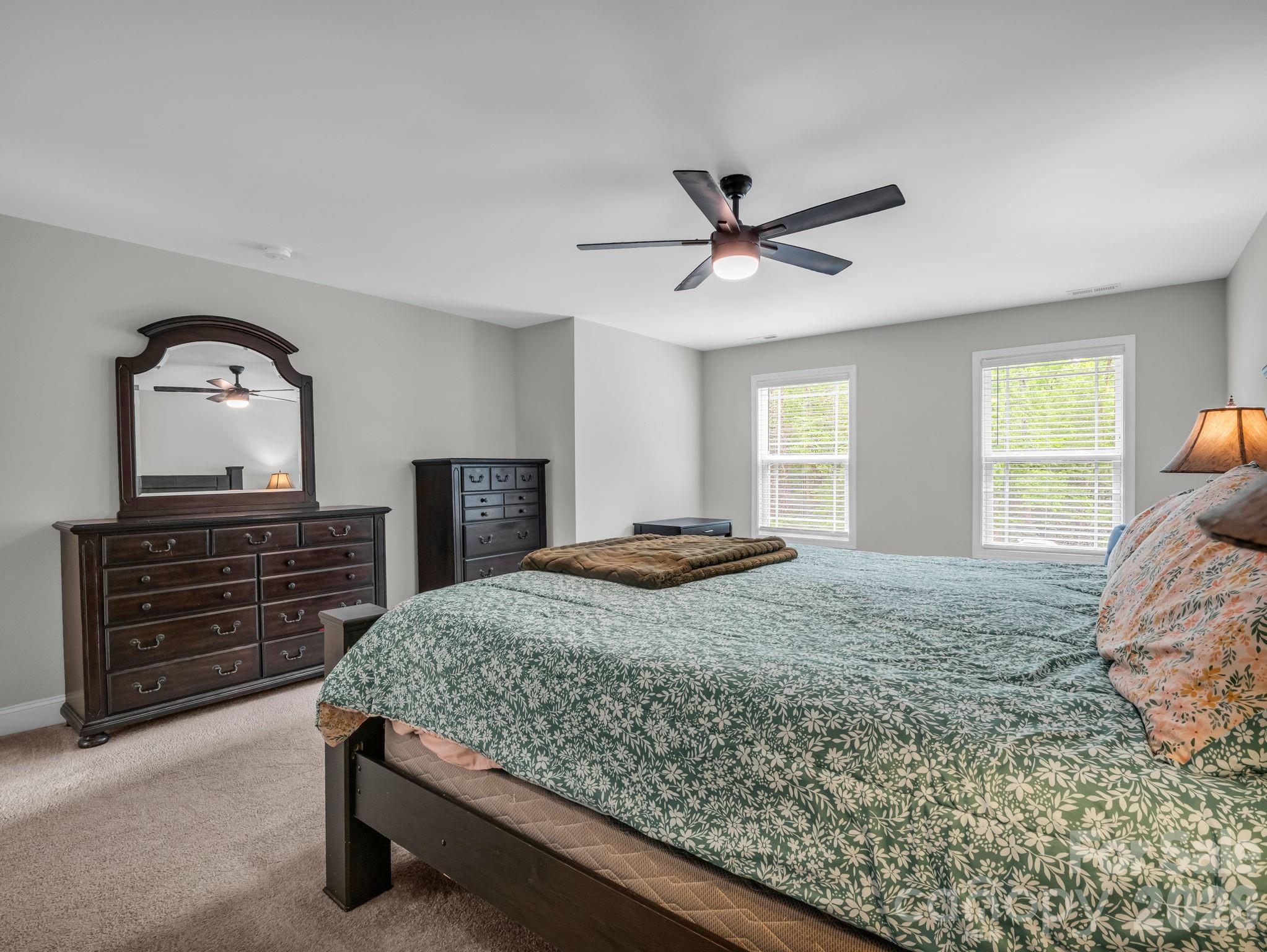 Lincolnton, North Carolina, 28092, United States, 5 Bedrooms Bedrooms, ,3 BathroomsBathrooms,Residential,For Sale,2049314