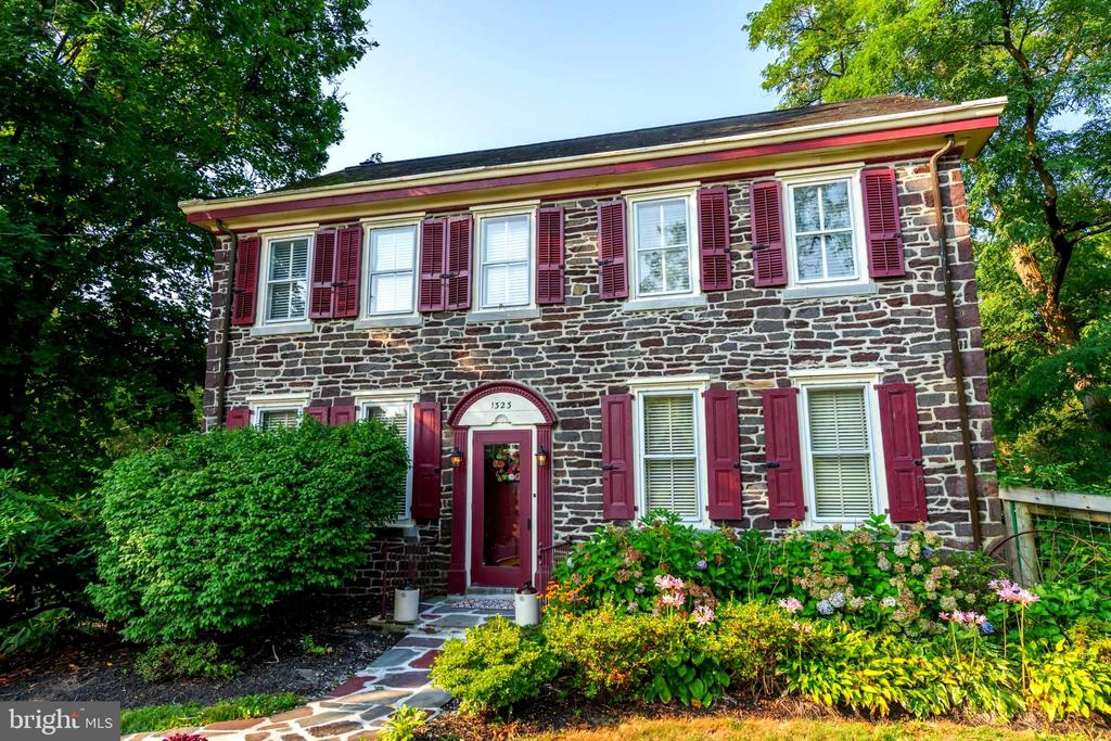 Harleysville, Pennsylvania, 19438, United States, 4 Bedrooms Bedrooms, ,3 BathroomsBathrooms,Residential,For Sale,1912462