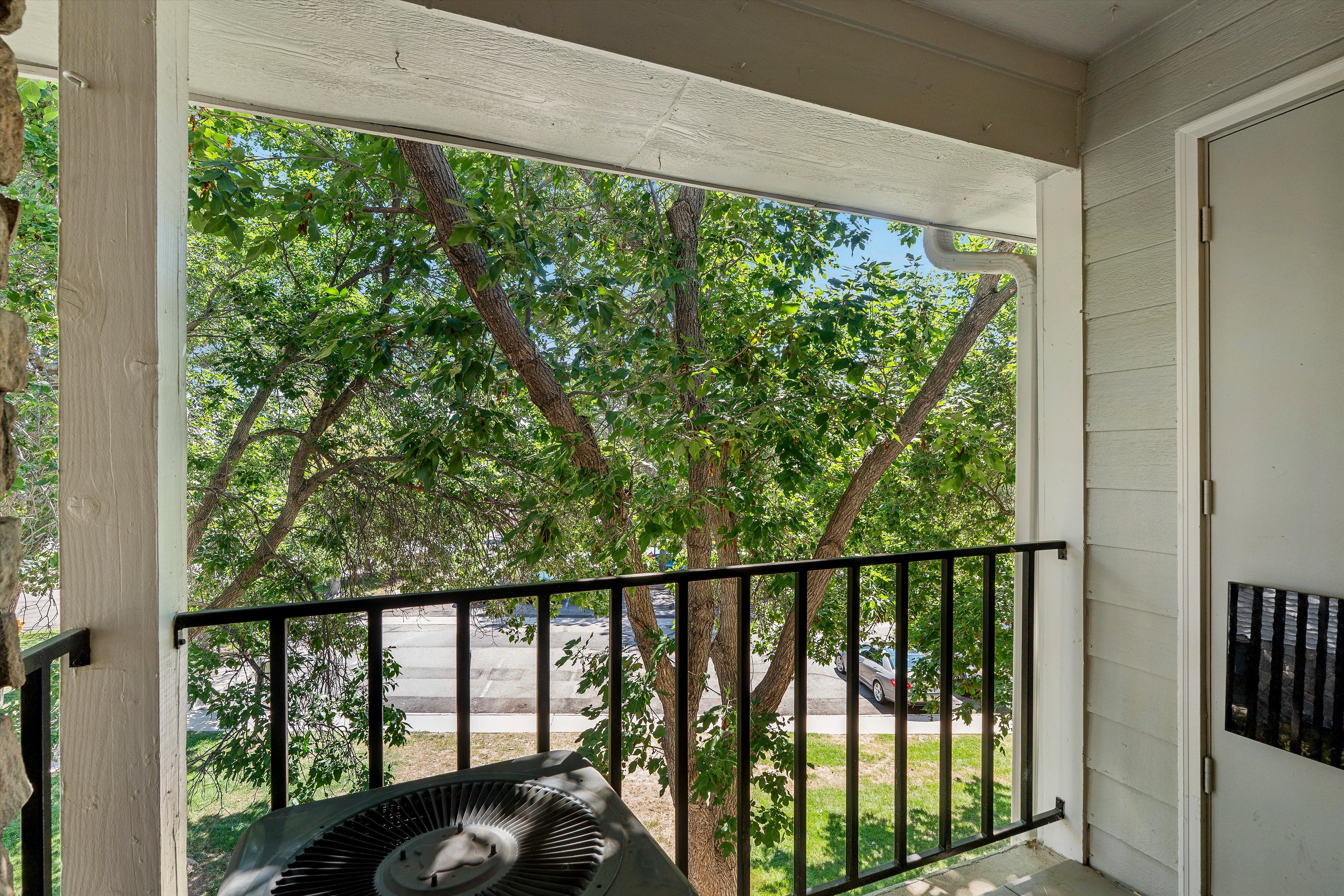  Move right in and start enjoying everything that Littleton has to offer - 物件實景