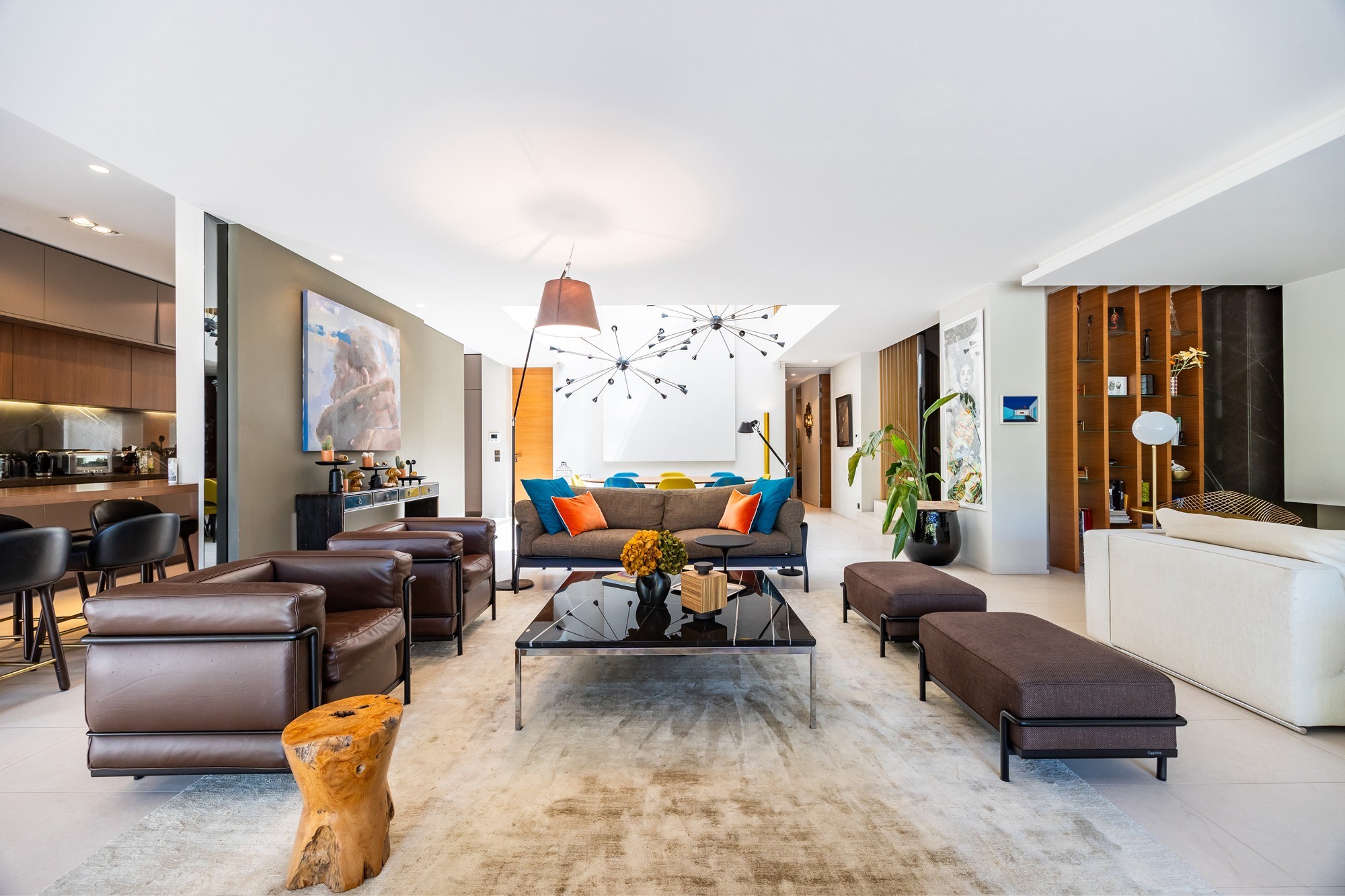  SOMPTUOUS CONTEMPORARY HOUSE - 5 BEDROOMS - CINEMA - DOUBLE GARAGE - SWIMMING P… - 物件實景