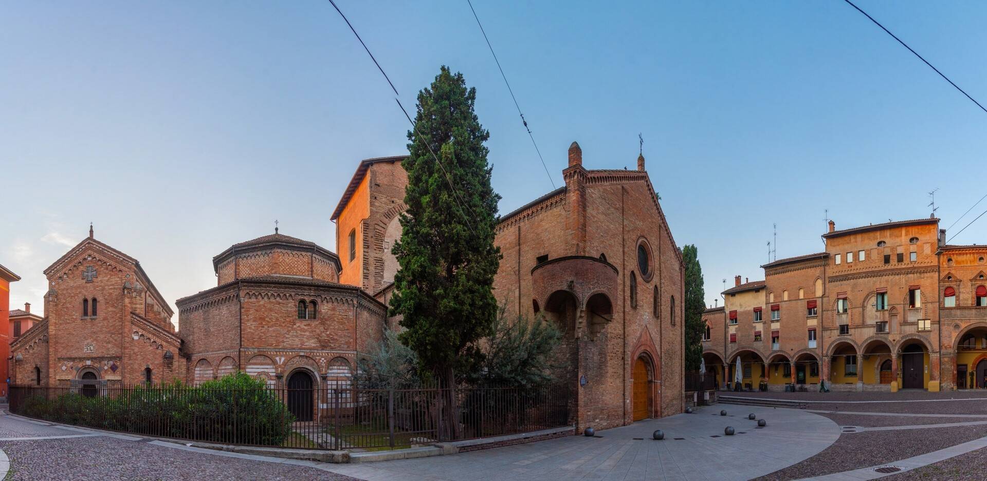 Bologna, Bologna, 40100, IT, 10 Bedrooms Bedrooms, ,5 BathroomsBathrooms,Residential,For Sale,1829557