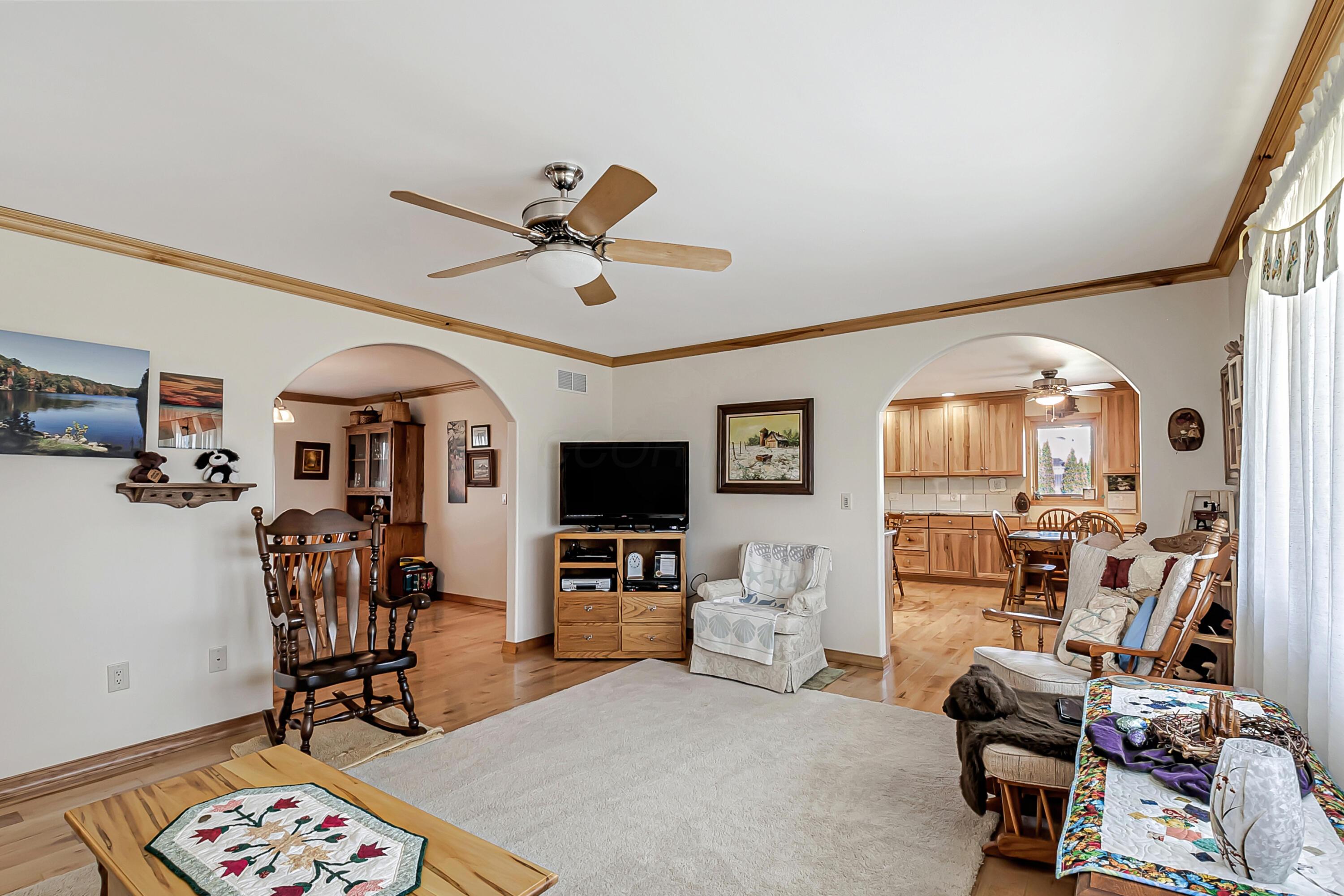 Zanesville, Ohio, 43701, United States, 4 Bedrooms Bedrooms, ,3 BathroomsBathrooms,Residential,For Sale,1766753