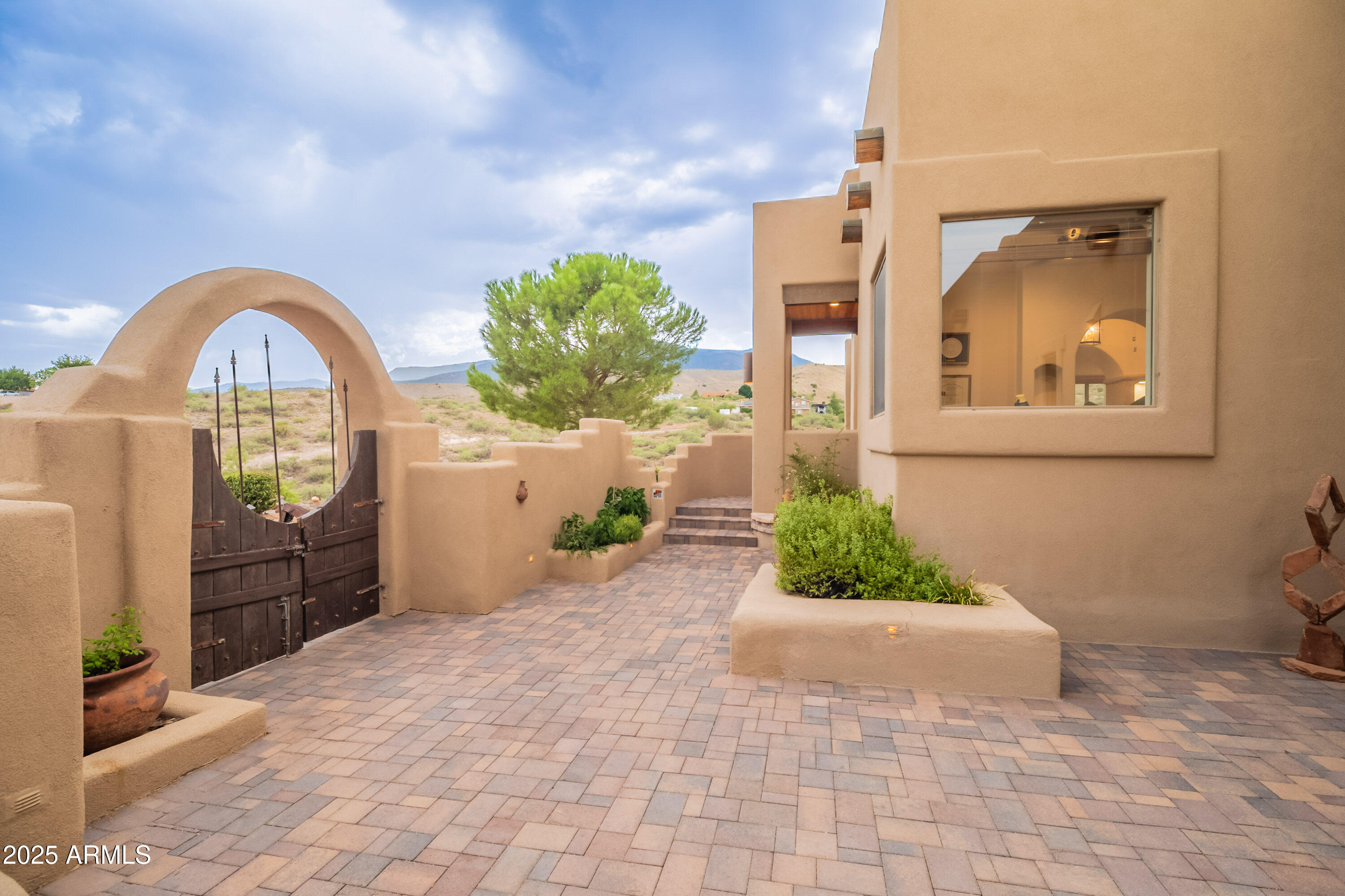 Clarkdale, Arizona, 86324, United States, 3 Bedrooms Bedrooms, ,Residential,For Sale,1927431