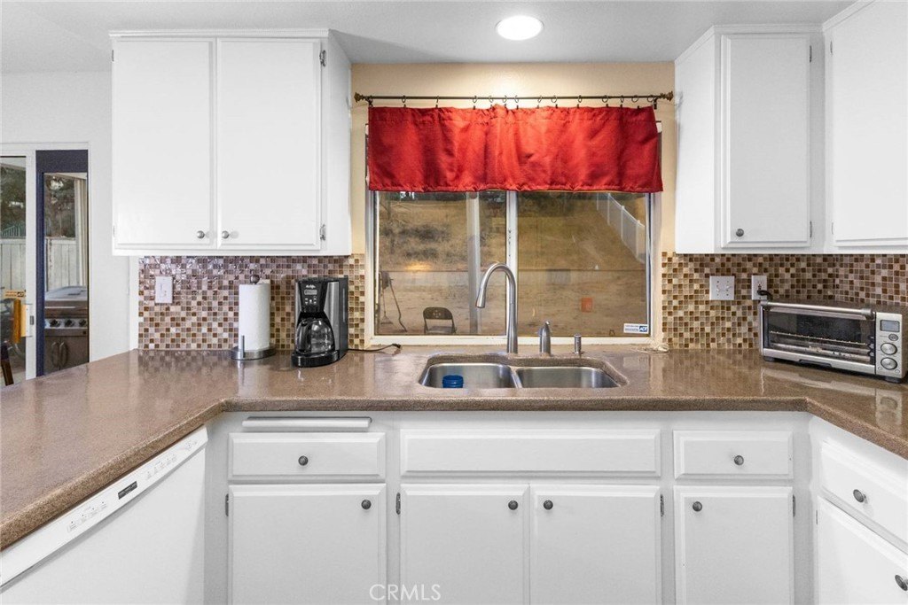 Corona, California, 92883, United States, 3 Bedrooms Bedrooms, ,3 BathroomsBathrooms,Residential,For Sale,1980804