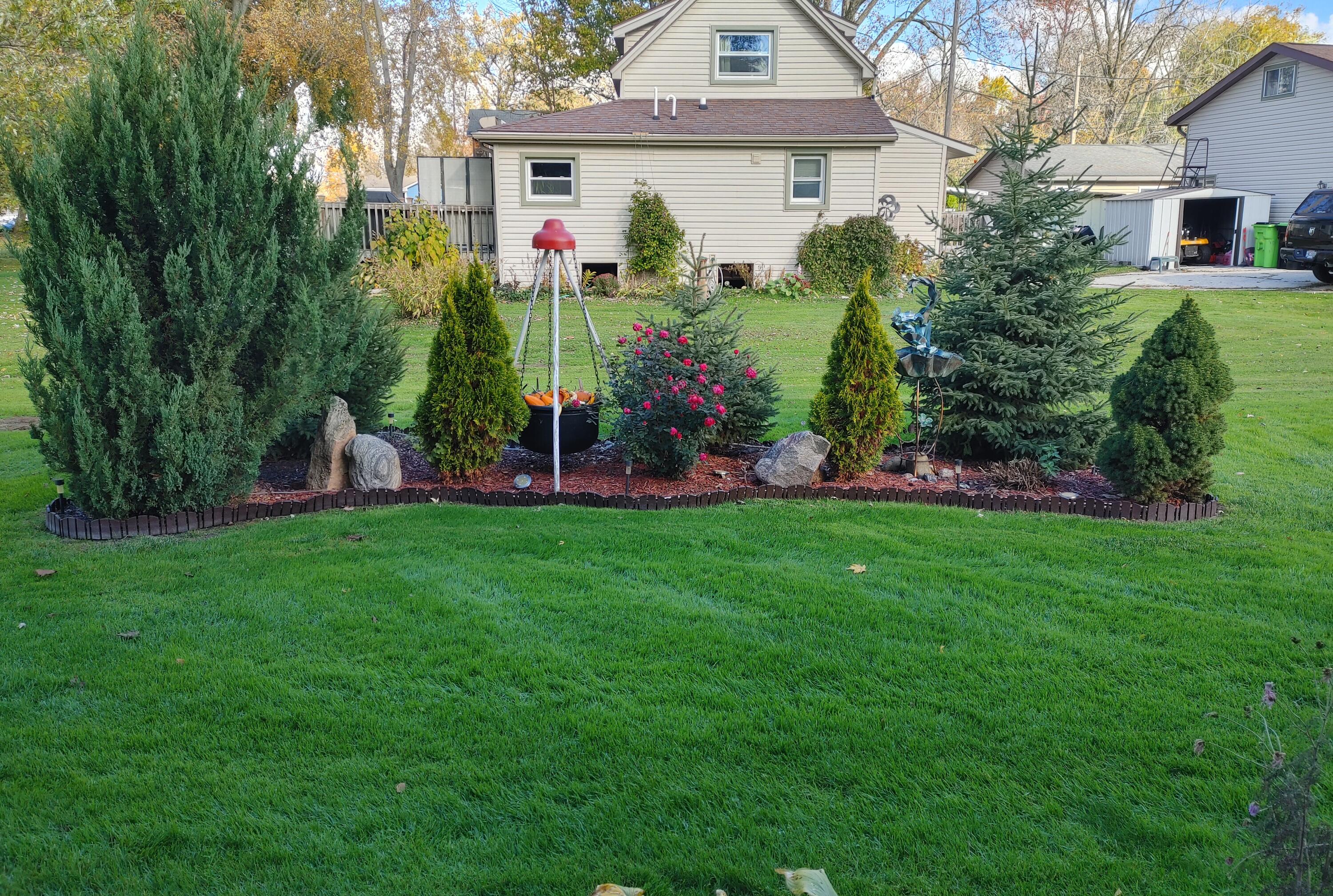 Waterford, Wisconsin, 53185, United States, 2 Bedrooms Bedrooms, ,2 BathroomsBathrooms,Residential,For Sale,1985516