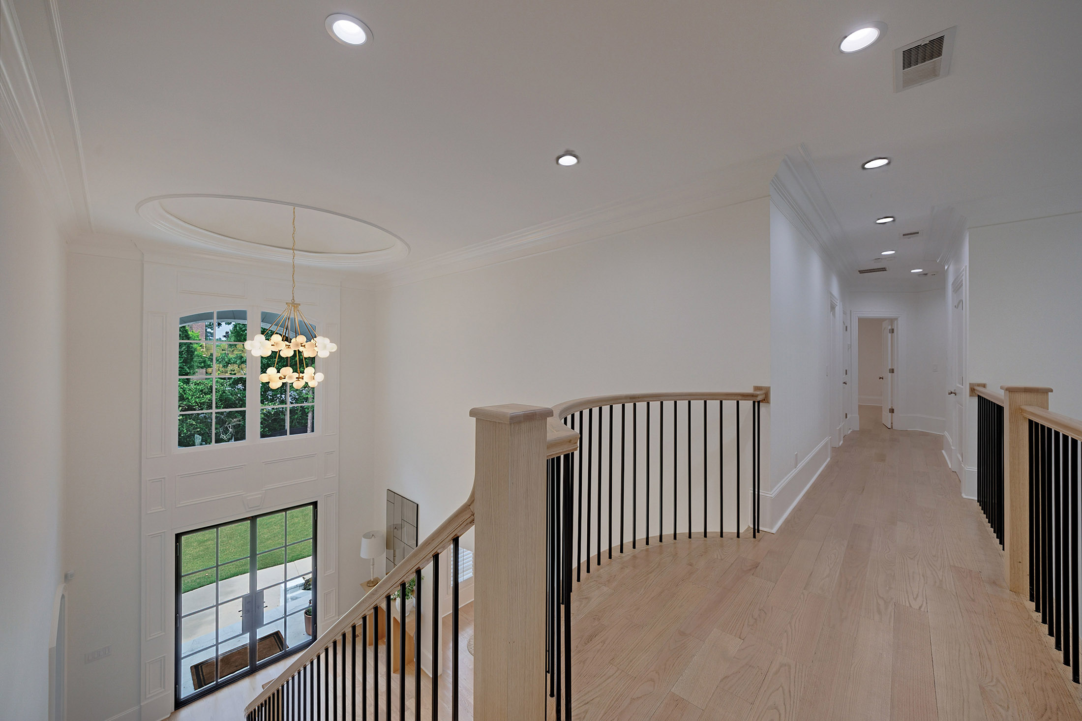  Exceptional Estate Combines Modern Luxury and Timeless Elegance - 物件實景
