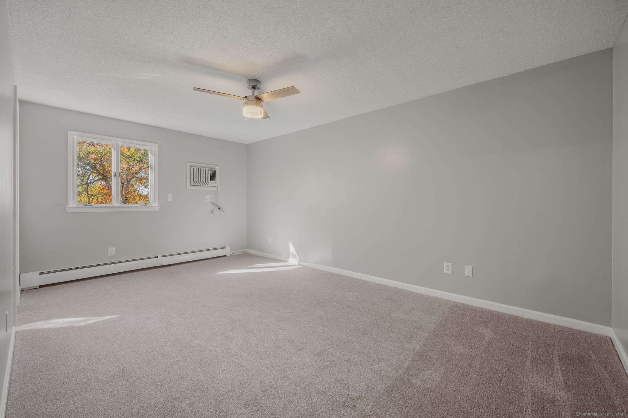 Waterford, Connecticut, 06385, United States, 3 Bedrooms Bedrooms, ,3 BathroomsBathrooms,Residential,For Sale,1969009