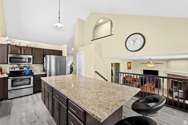 West Jordan, Utah, 84088, United States, 4 Bedrooms Bedrooms, ,3 BathroomsBathrooms,Residential,For Sale,2048230
