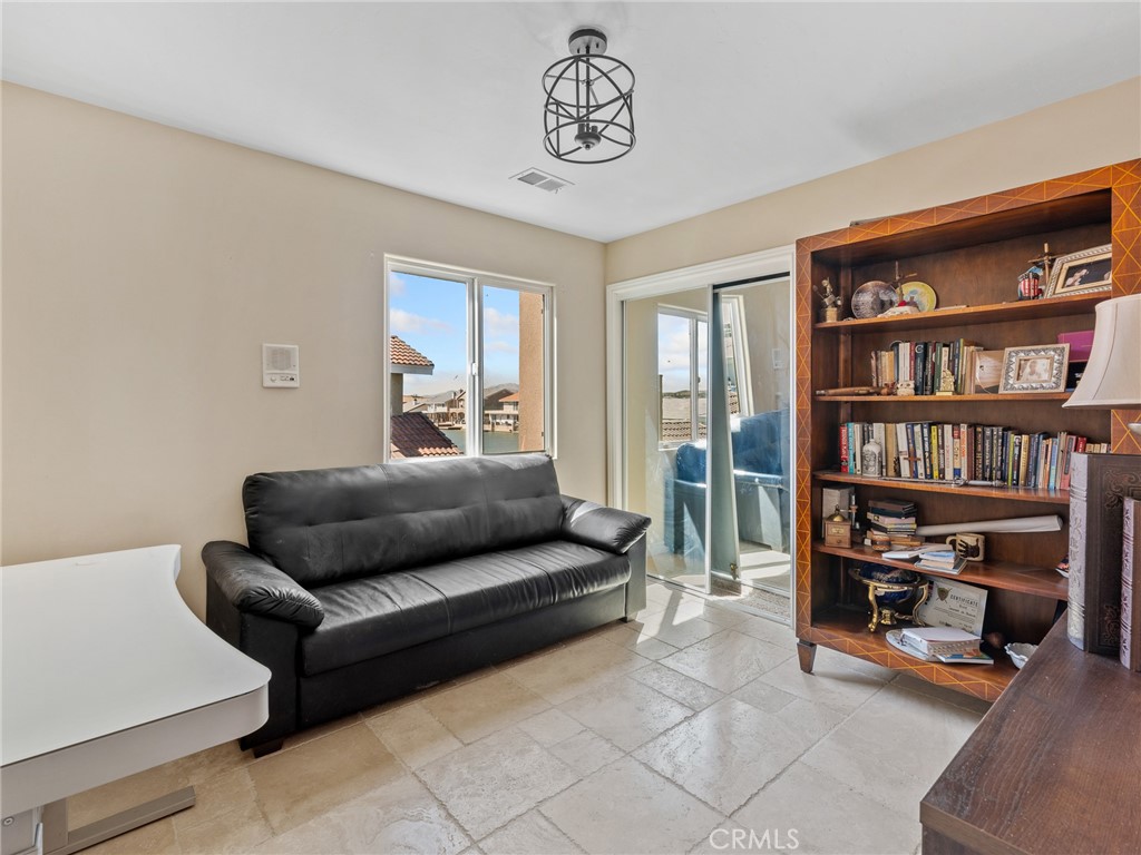 Victorville, California, 92395, United States, 4 Bedrooms Bedrooms, ,3 BathroomsBathrooms,Residential,For Sale,1991759