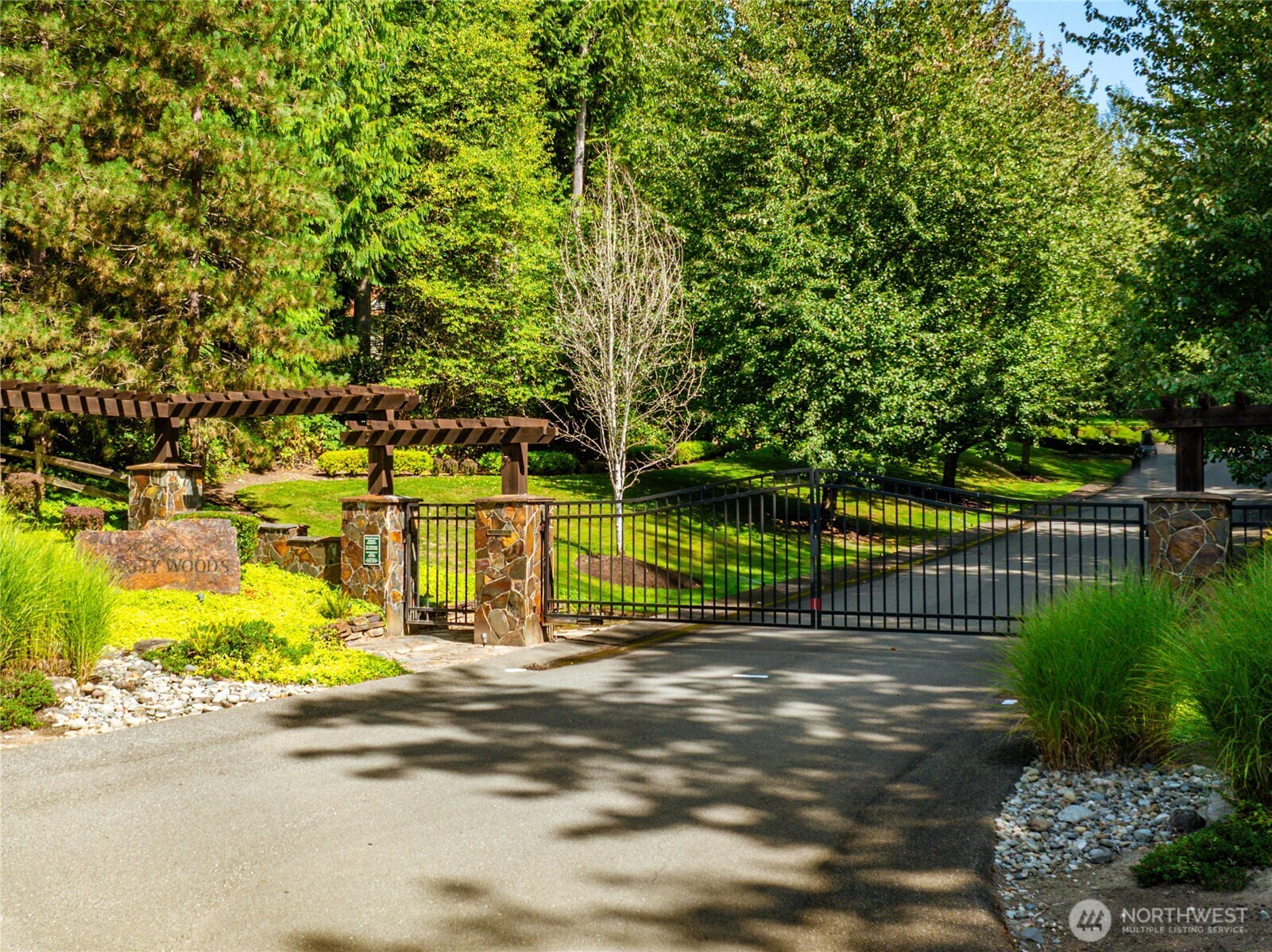 Carnation, Washington, 98014, United States, 5 Bedrooms Bedrooms, ,5 BathroomsBathrooms,Residential,For Sale,1940675