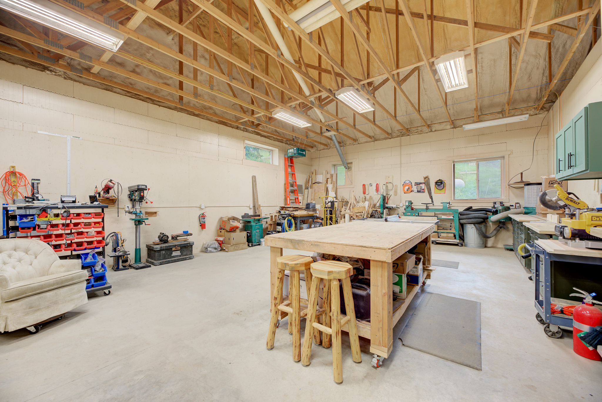 Helmville, Montana, 59743, United States, 3 Bedrooms Bedrooms, ,4 BathroomsBathrooms,Residential,For Sale,1975948