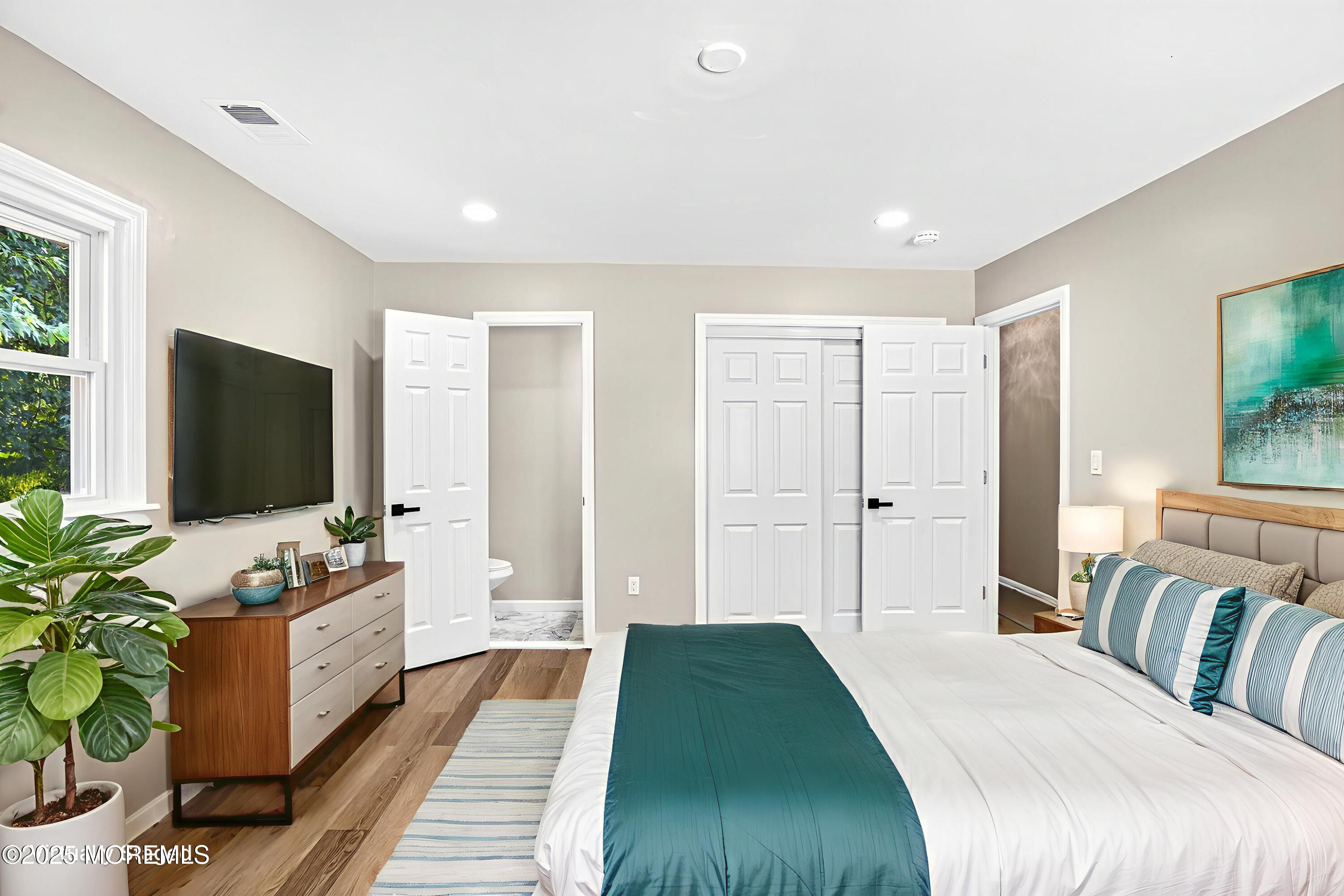 Jamesburg, New Jersey, 08831, United States, 4 Bedrooms Bedrooms, ,3 BathroomsBathrooms,Residential,For Sale,1973980