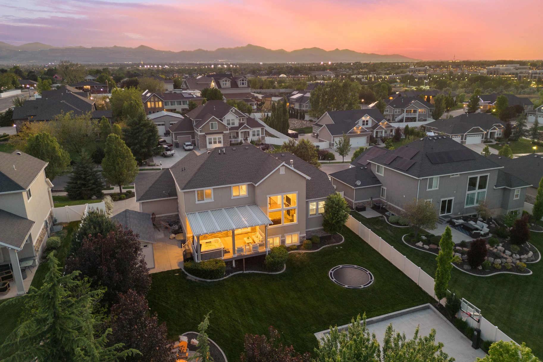  Elegant Two Story with Views of Wasatch Front - 物件實景