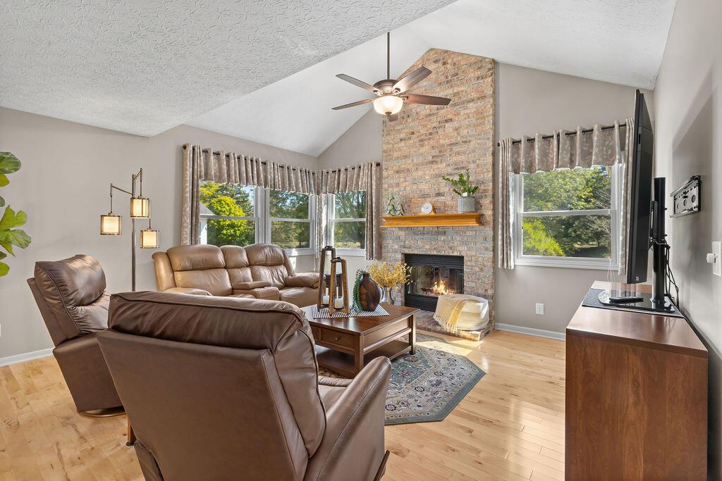 Dublin, Ohio, 43016, United States, 3 Bedrooms Bedrooms, ,3 BathroomsBathrooms,Residential,For Sale,1950814