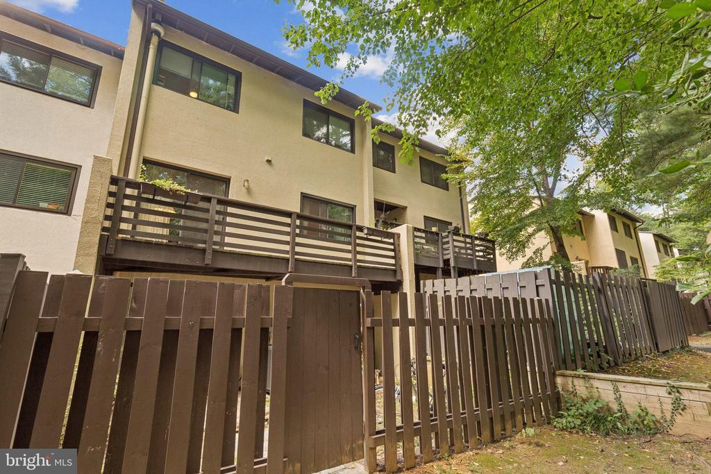 Reston, Virginia, 20191, United States, 3 Bedrooms Bedrooms, ,3 BathroomsBathrooms,Residential,For Sale,1978465