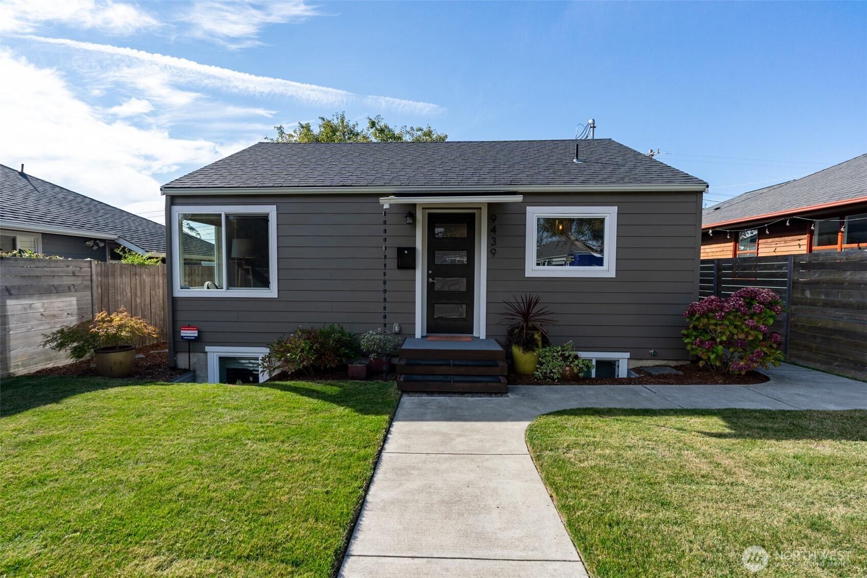 21st Ave, Seattle, WA 98106
