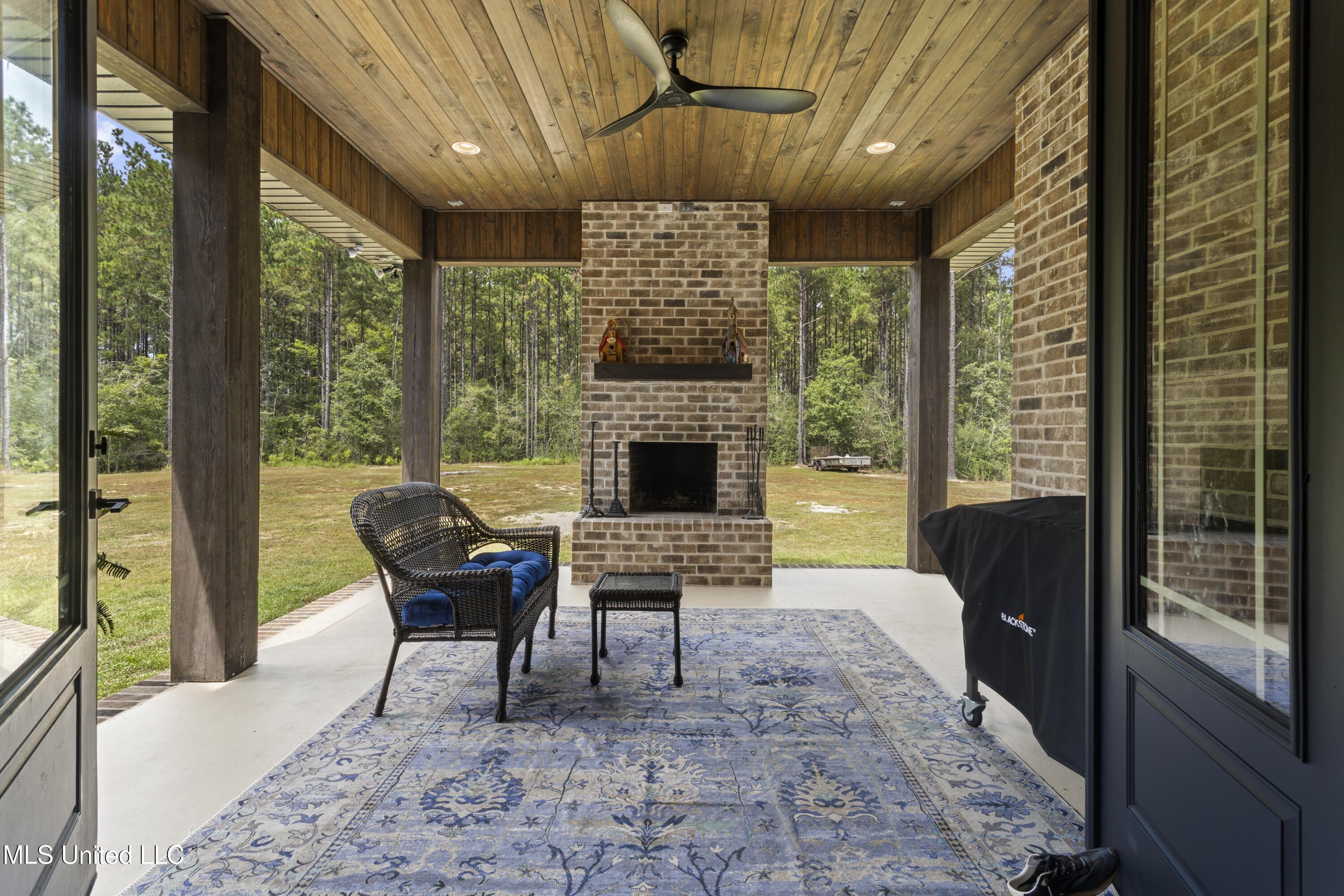 Gulfport, Mississippi, 39503, United States, 5 Bedrooms Bedrooms, ,5 BathroomsBathrooms,Residential,For Sale,1974357