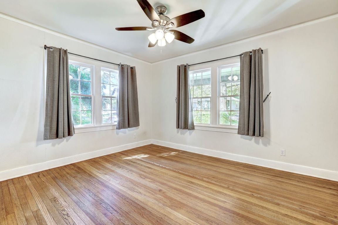 Austin, Texas, 78751, United States, 2 Bedrooms Bedrooms, ,2 BathroomsBathrooms,Residential,For Sale,1989110