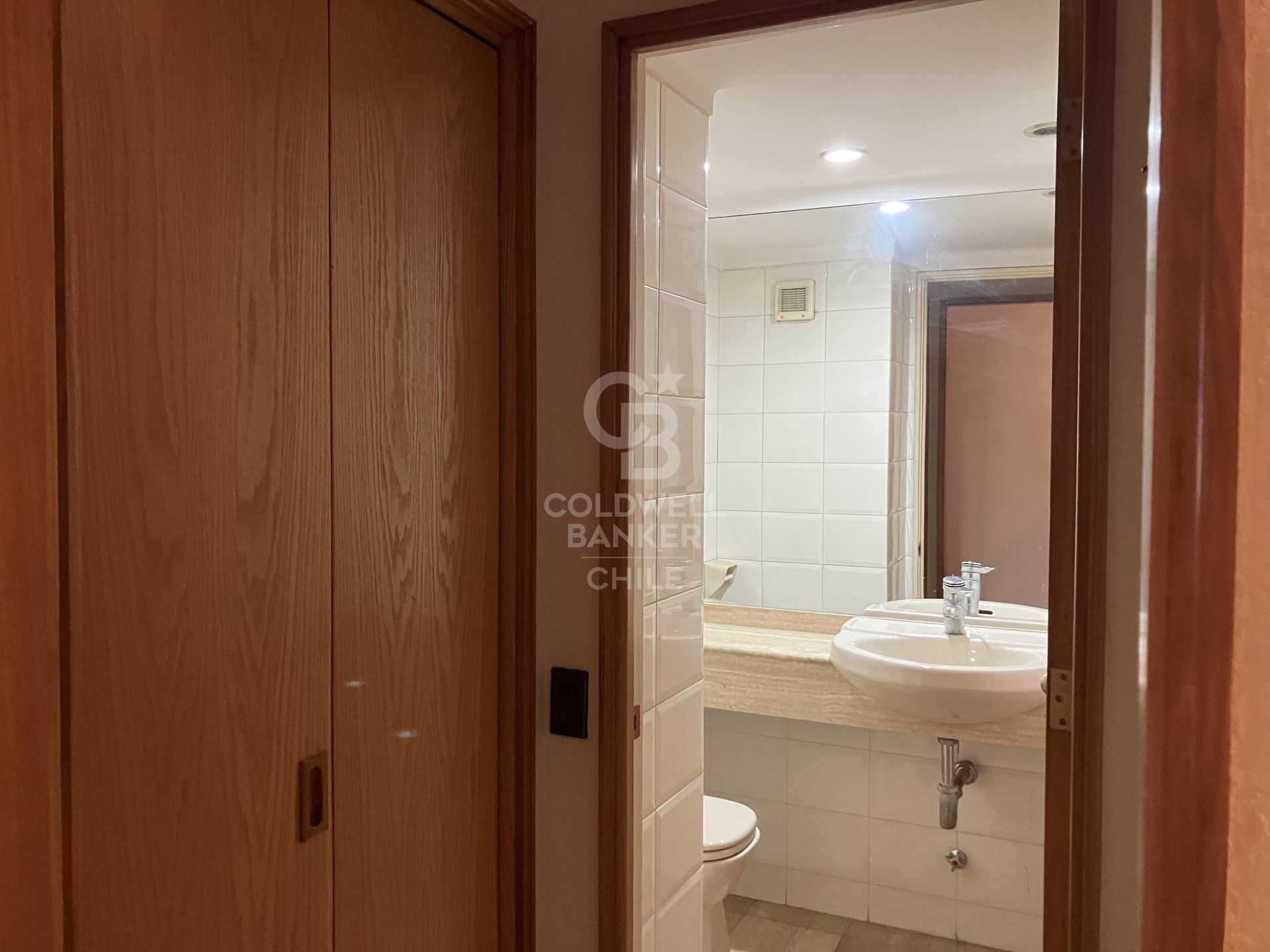 Las Condes, Chile, 4 Bedrooms Bedrooms, ,4 BathroomsBathrooms,Residential,For Sale,1709659