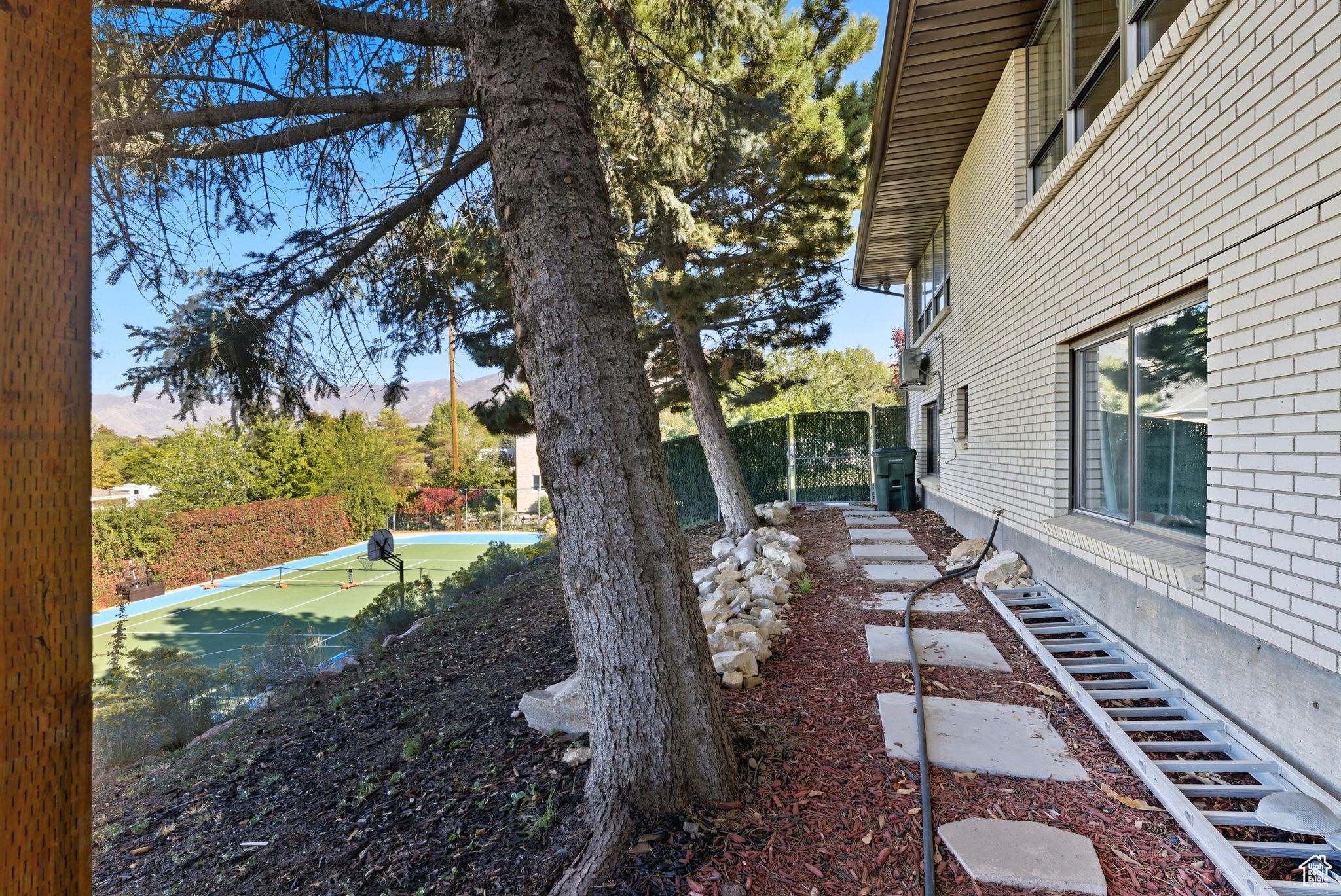 Tooele, Utah, 84074, United States, 4 Bedrooms Bedrooms, ,4 BathroomsBathrooms,Residential,For Sale,1989658