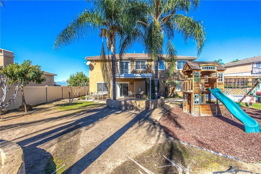 Highland, California, 92346, United States, 5 Bedrooms Bedrooms, ,5 BathroomsBathrooms,Residential,For Sale,1989882