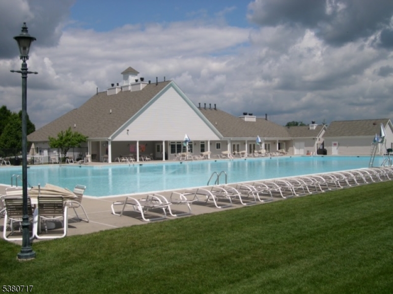 Bernards Twp., New Jersey, 07920, United States, 5 Bedrooms Bedrooms, ,4 BathroomsBathrooms,Residential,For Sale,1933609