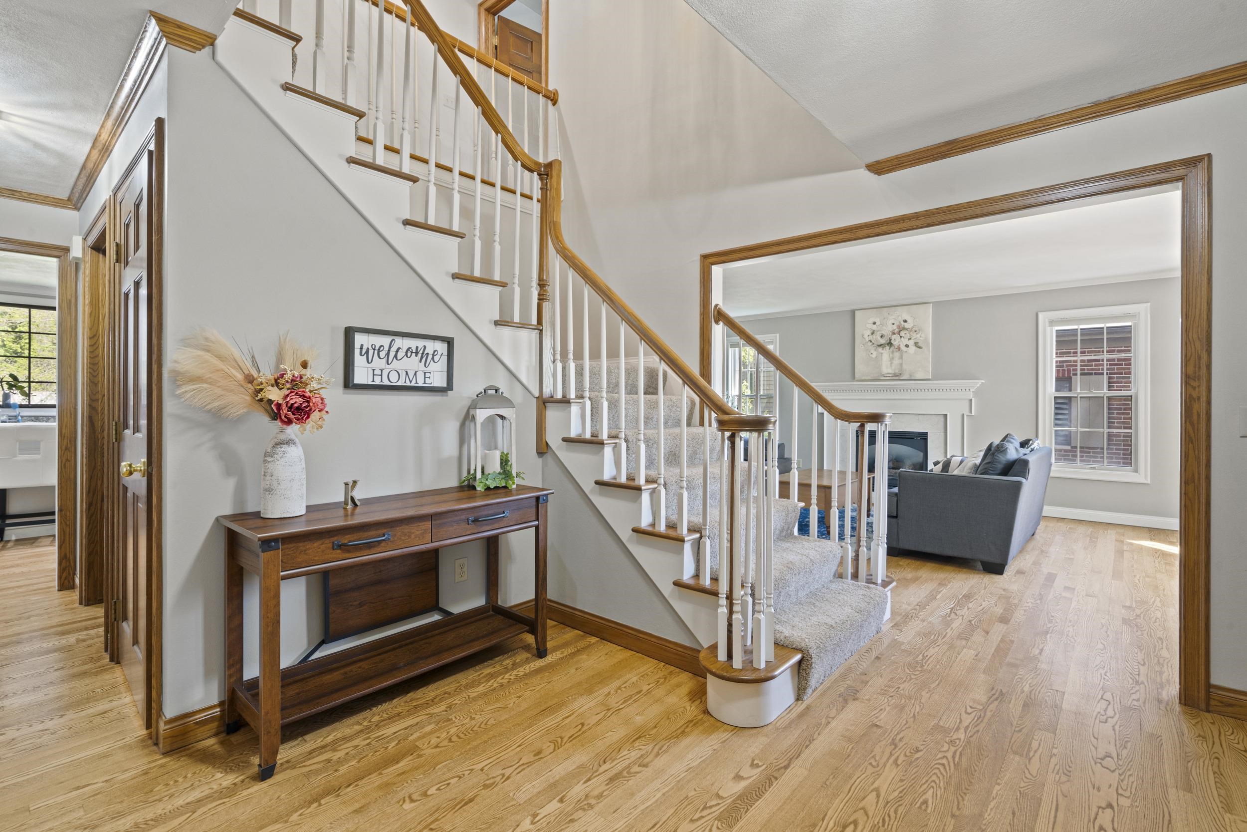 Appleton, Wisconsin, 54915, United States, 4 Bedrooms Bedrooms, ,4 BathroomsBathrooms,Residential,For Sale,1921997