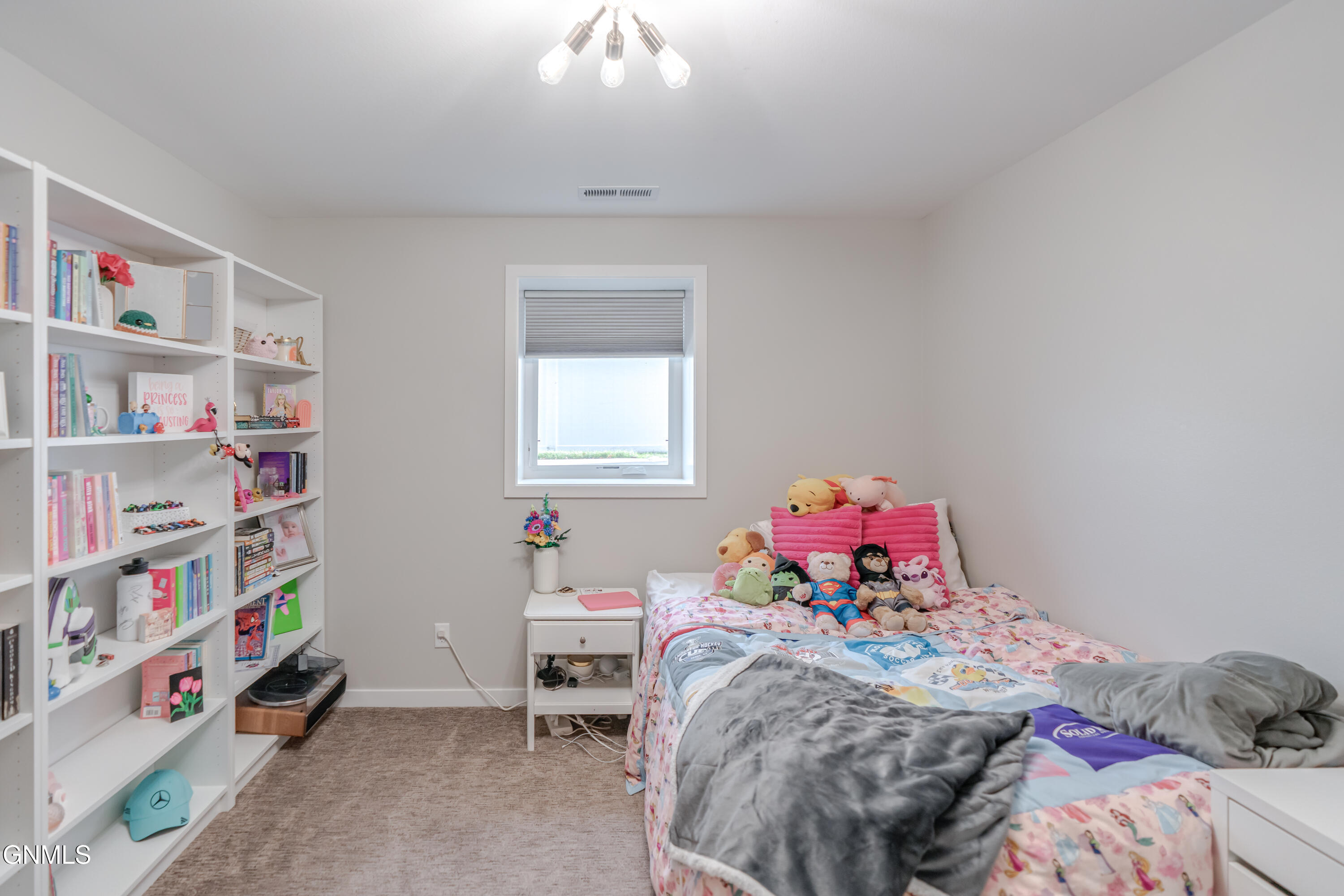 Bismarck, North Dakota, 58504, United States, 5 Bedrooms Bedrooms, ,2 BathroomsBathrooms,Residential,For Sale,1986096