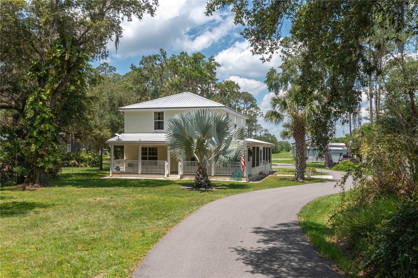 LAKE WALES, Florida, 33898, United States, 3 Bedrooms Bedrooms, ,3 BathroomsBathrooms,Residential,For Sale,1846295