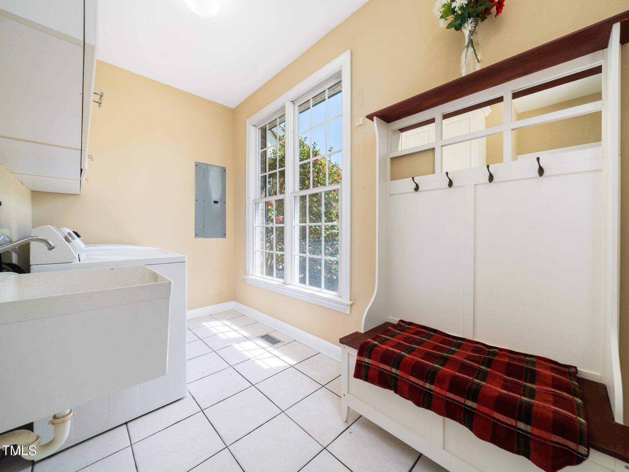 Raleigh, North Carolina, 27603, United States, 3 Bedrooms Bedrooms, ,3 BathroomsBathrooms,Residential,For Sale,1849822