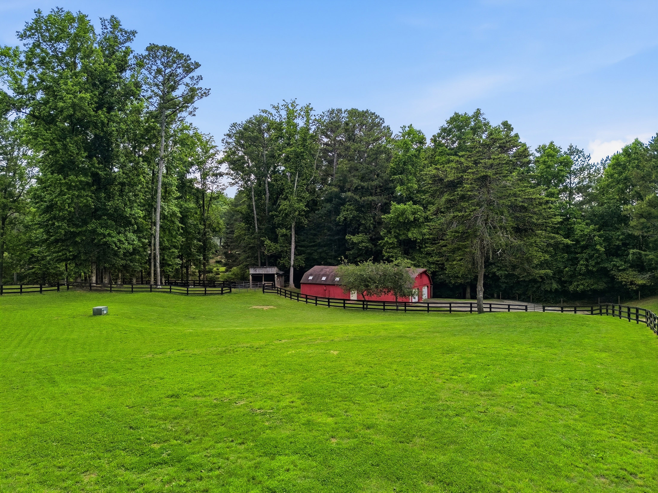  Exceptional Brick Ranch on 5+/- Picturesque Acres - 物件實景