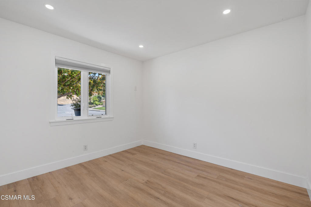 Westlake Village, California, 91361, United States, 4 Bedrooms Bedrooms, ,2 BathroomsBathrooms,Residential,For Sale,1847527