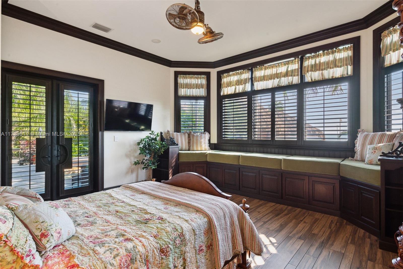 Marathon, Florida, 33050, United States, 5 Bedrooms Bedrooms, ,9 BathroomsBathrooms,Residential,For Sale,1933617