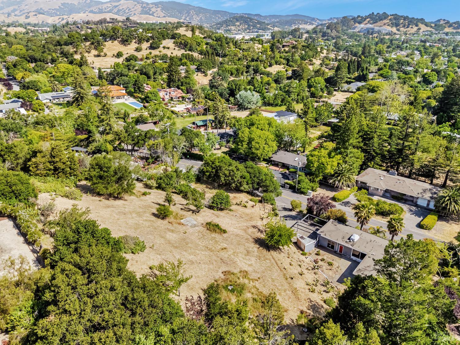 San Rafael, California, 94903, United States, 4 Bedrooms Bedrooms, ,3 BathroomsBathrooms,Residential,For Sale,2002170