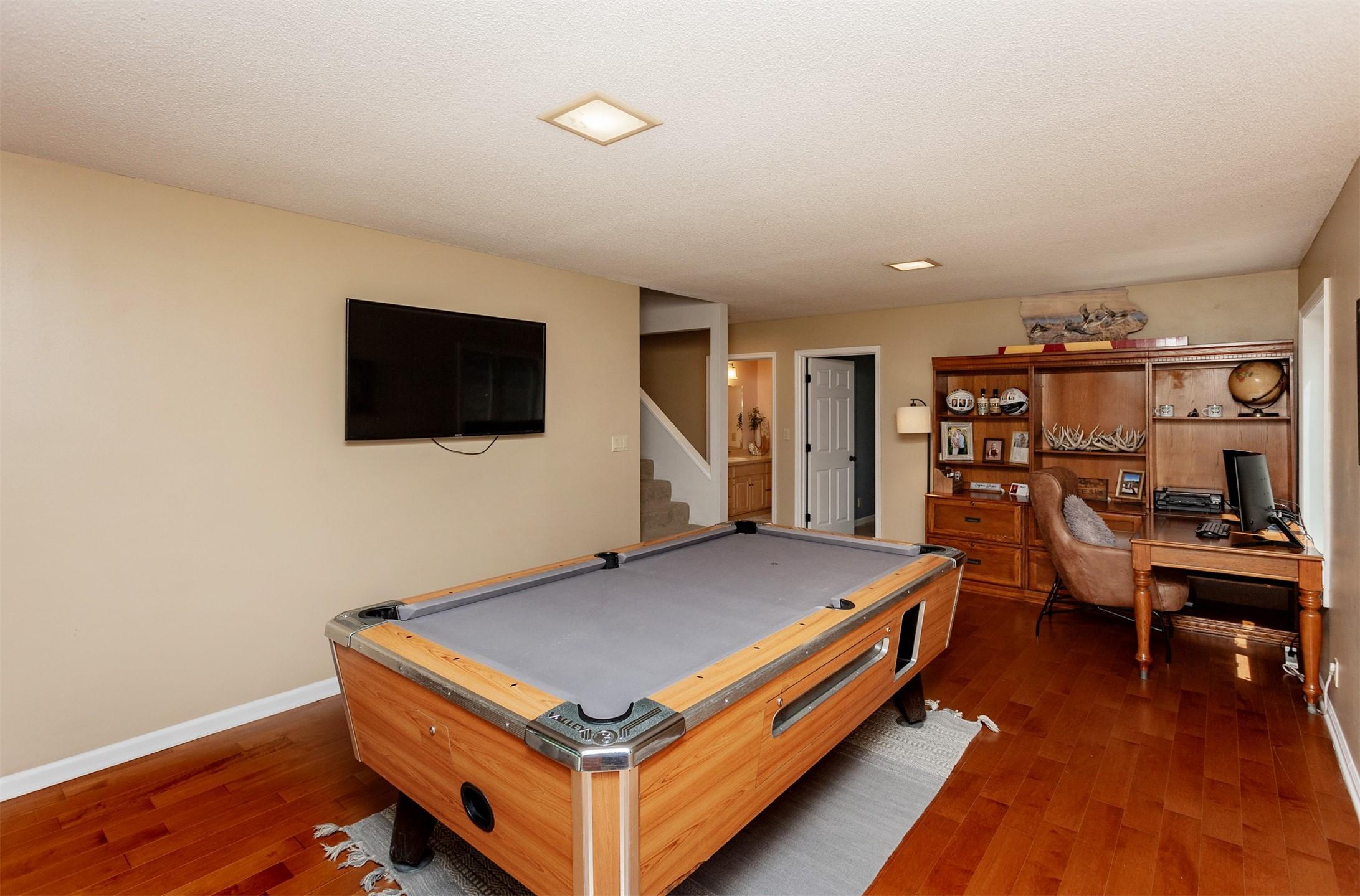 Kelley, Iowa, 50134, United States, 4 Bedrooms Bedrooms, ,2 BathroomsBathrooms,Residential,For Sale,1937141
