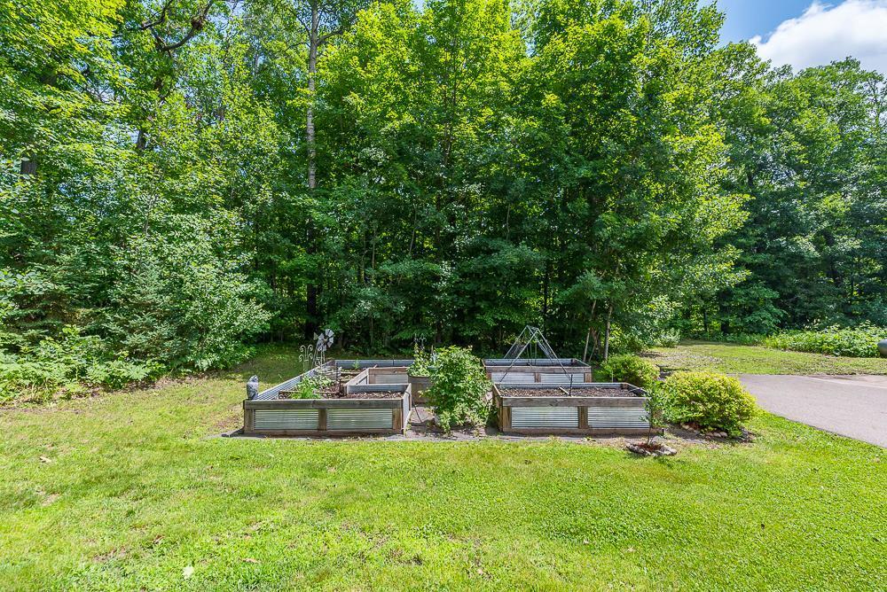 Cuyuna, Minnesota, 56444, United States, 5 Bedrooms Bedrooms, ,2 BathroomsBathrooms,Residential,For Sale,1882356