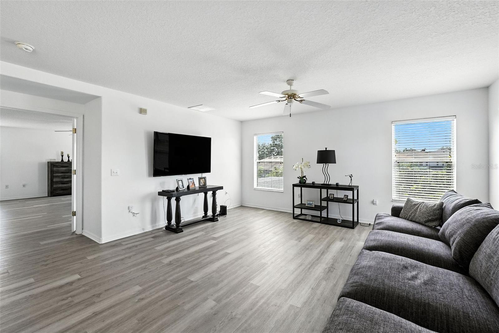 KISSIMMEE, Florida, 34744, United States, 5 Bedrooms Bedrooms, ,5 BathroomsBathrooms,Residential,For Sale,1980331