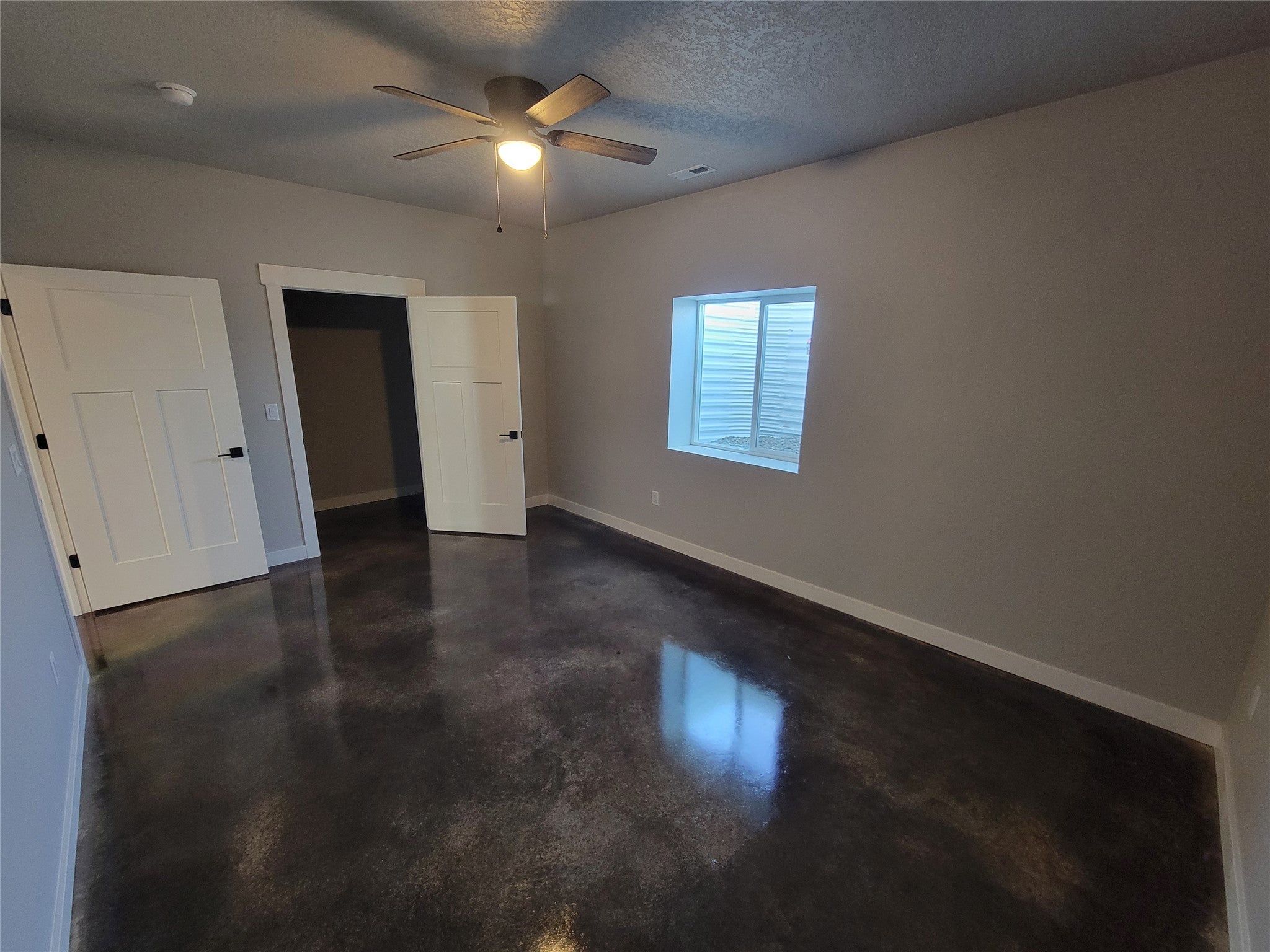 Plains, Montana, 59859, United States, 6 Bedrooms Bedrooms, ,3 BathroomsBathrooms,Residential,For Sale,1866900