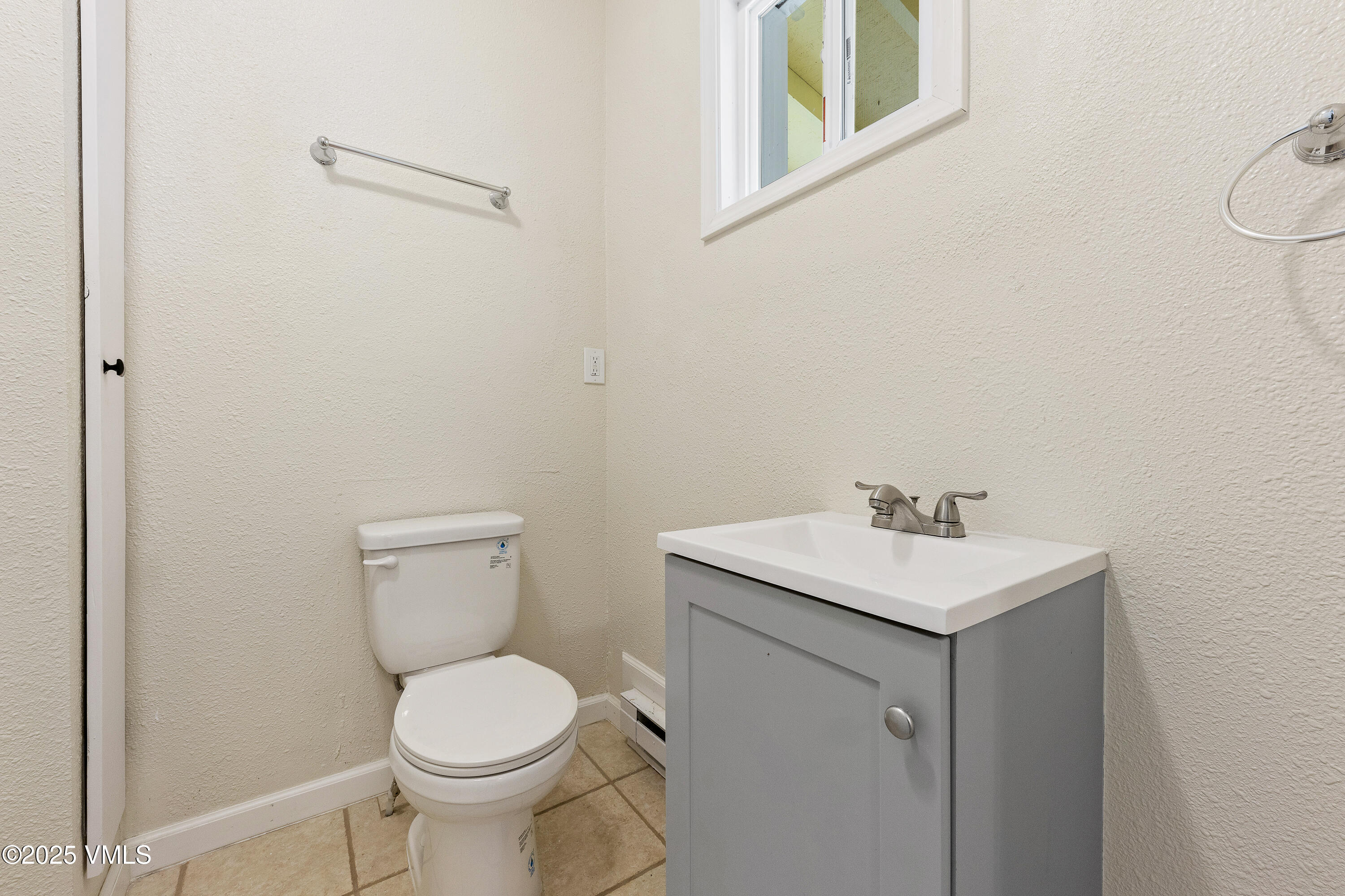 Gypsum, Colorado, 81637, United States, 2 Bedrooms Bedrooms, ,1 BathroomBathrooms,Residential,For Sale,1849053