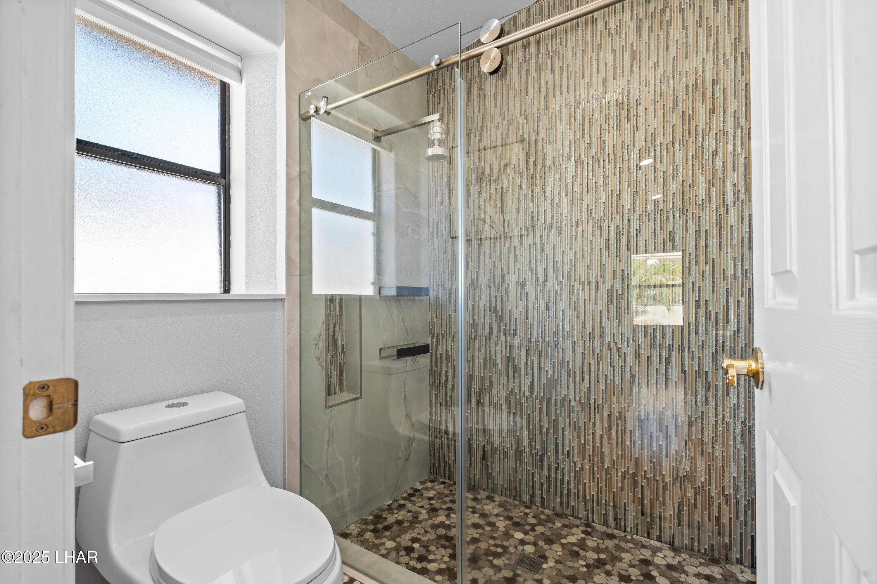 Lake Havasu City, Arizona, 86404, United States, 3 Bedrooms Bedrooms, ,Residential,For Sale,1988180