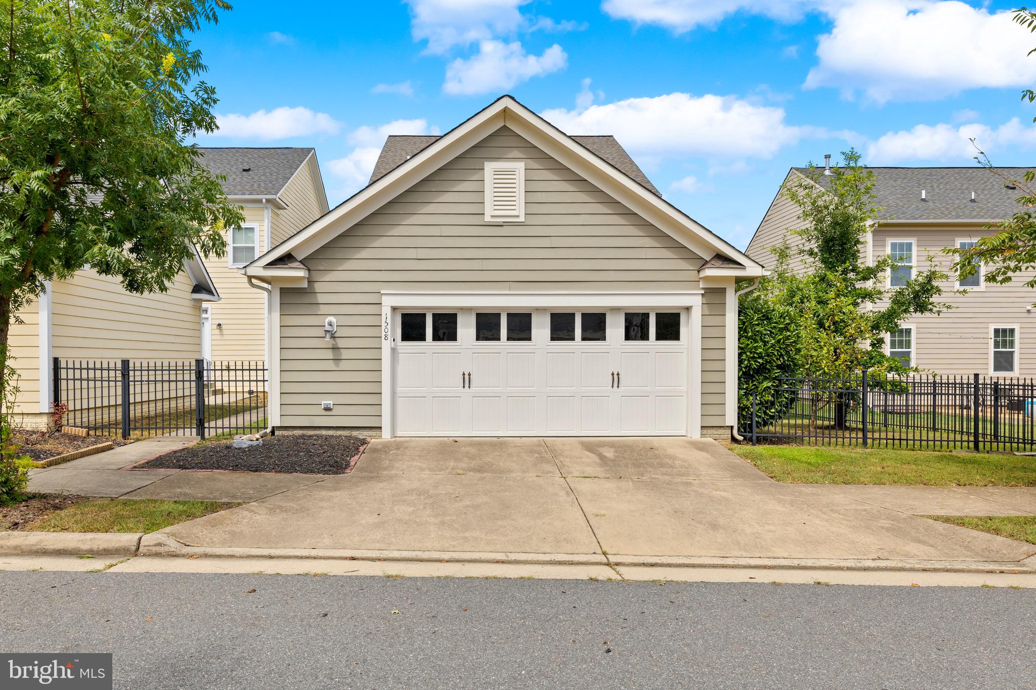Fredericksburg, Virginia, 22401, United States, 4 Bedrooms Bedrooms, ,3 BathroomsBathrooms,Residential,For Sale,1927821