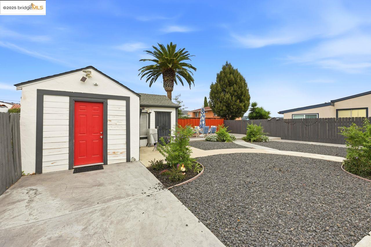 Oakland, California, 94619, United States, 4 Bedrooms Bedrooms, ,1 BathroomBathrooms,Residential,For Sale,1993166