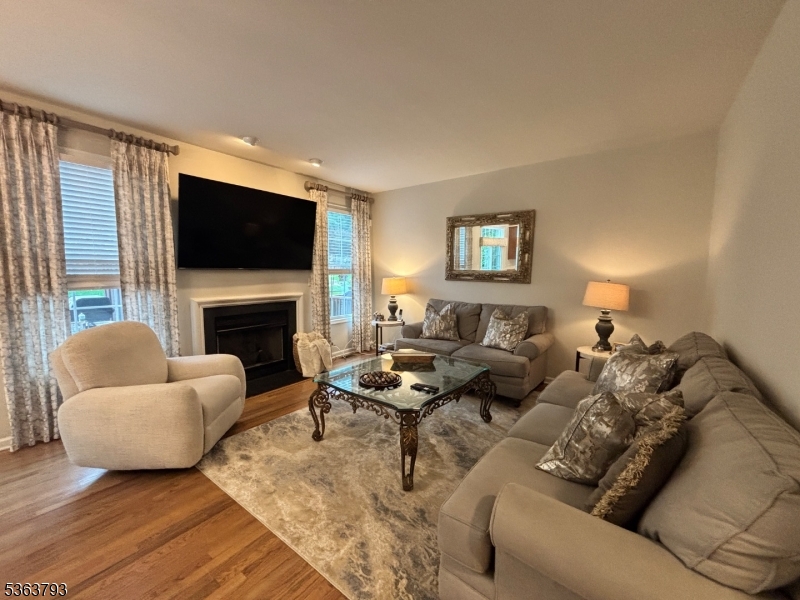 North Haledon Boro, New Jersey, 07508, United States, 4 Bedrooms Bedrooms, ,4 BathroomsBathrooms,Residential,For Sale,1866424